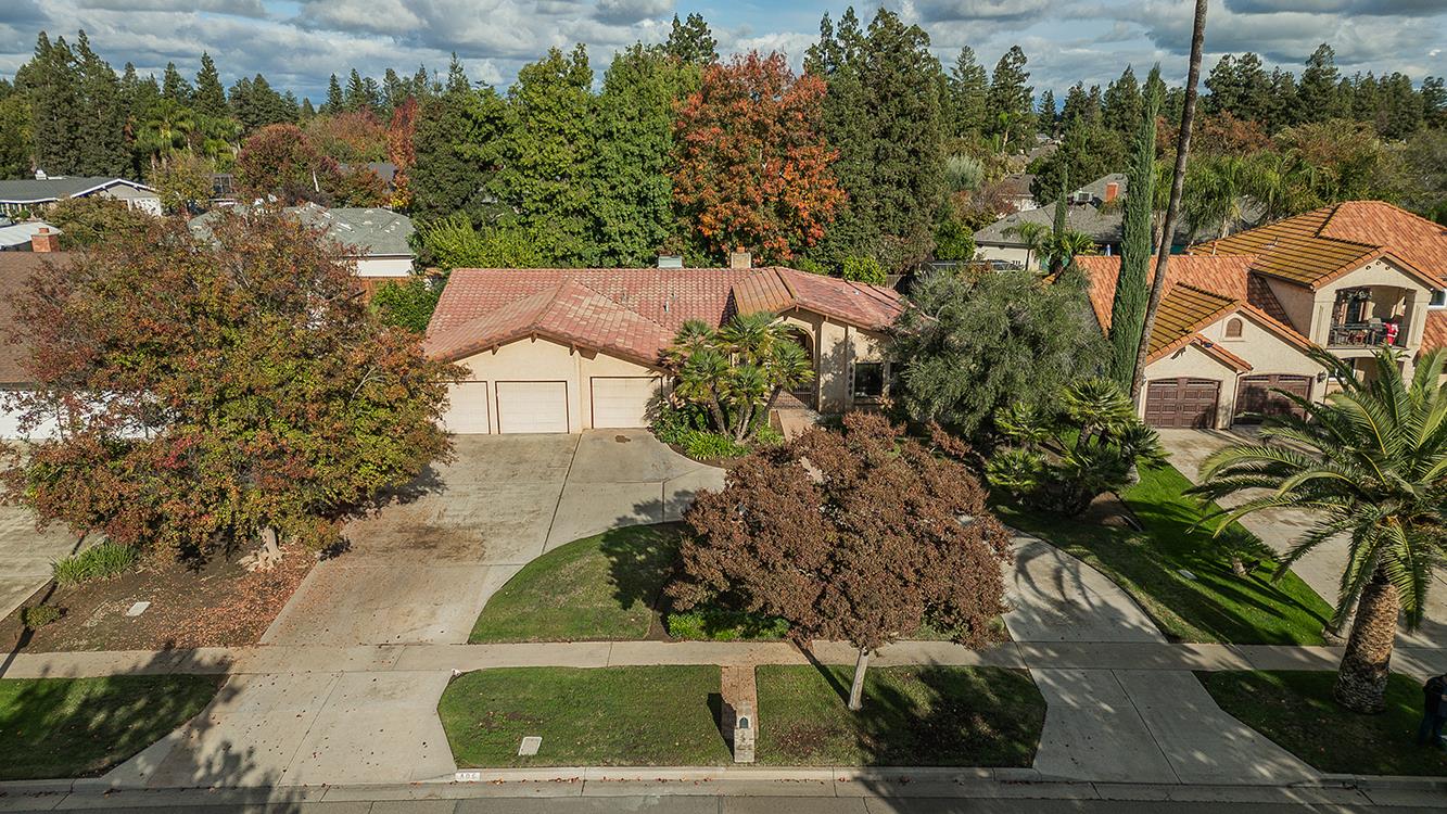 406 E Audubon Dr, Fresno, CA 93720