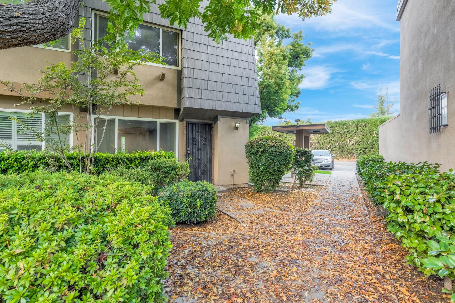 5138 E Ashlan Ave #101, Fresno, CA 93727