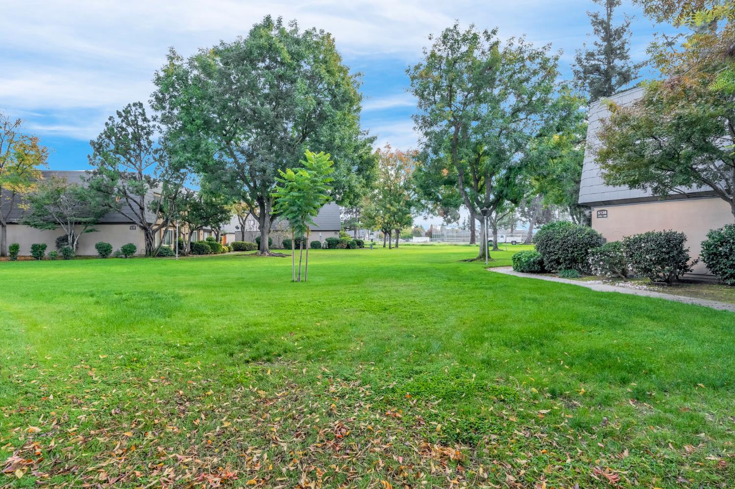 5138 E Ashlan Ave #101, Fresno, CA 93727