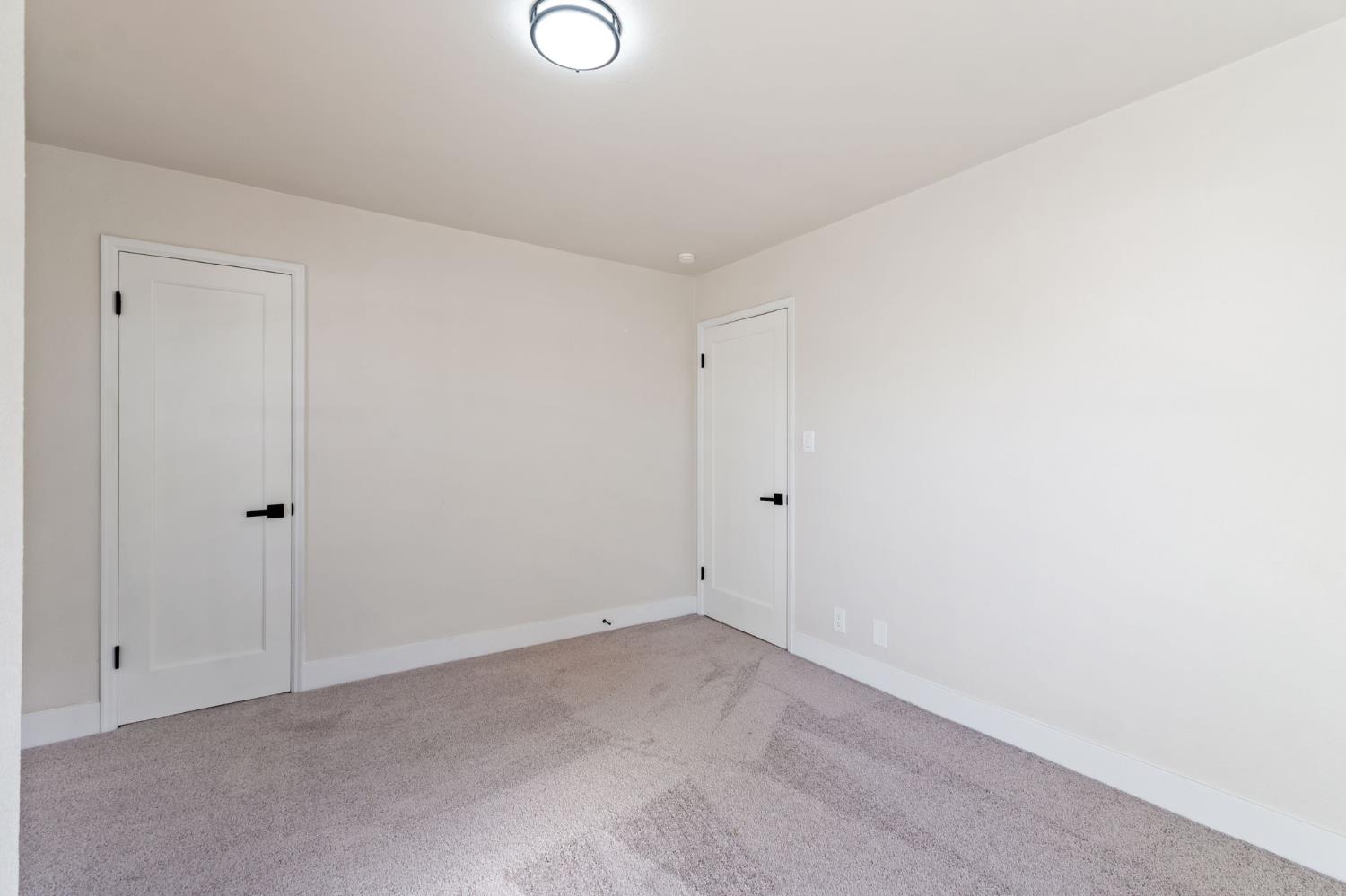 3226 Circle Ct W, Fresno, CA 93703