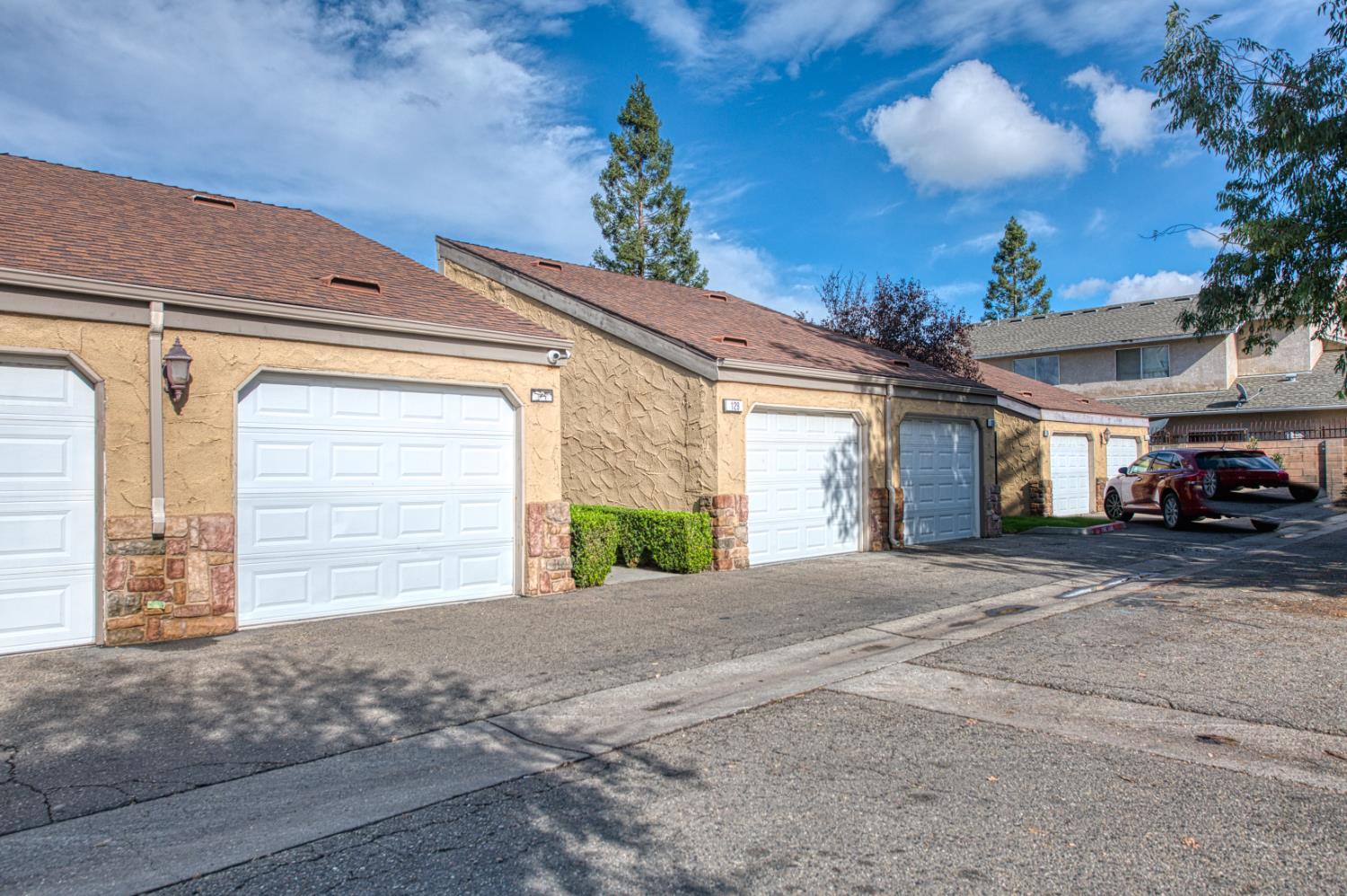 7178 N Fruit Ave #129, Fresno, CA 93711