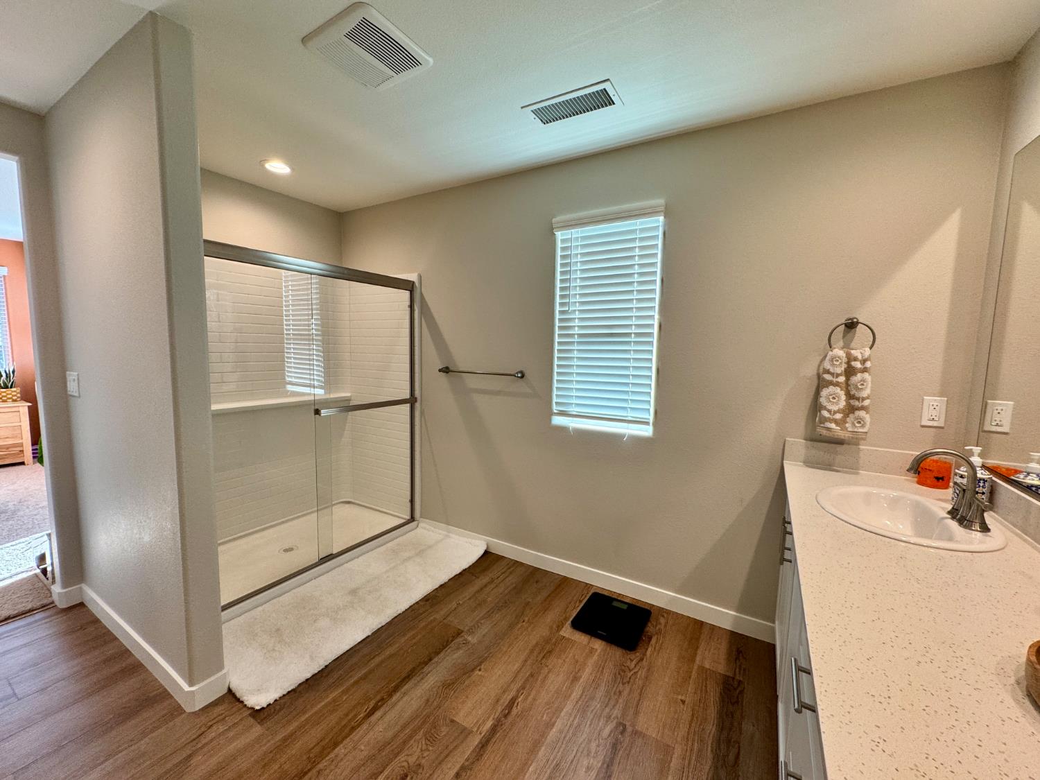 609 Josephine Ave, Madera, CA 93636