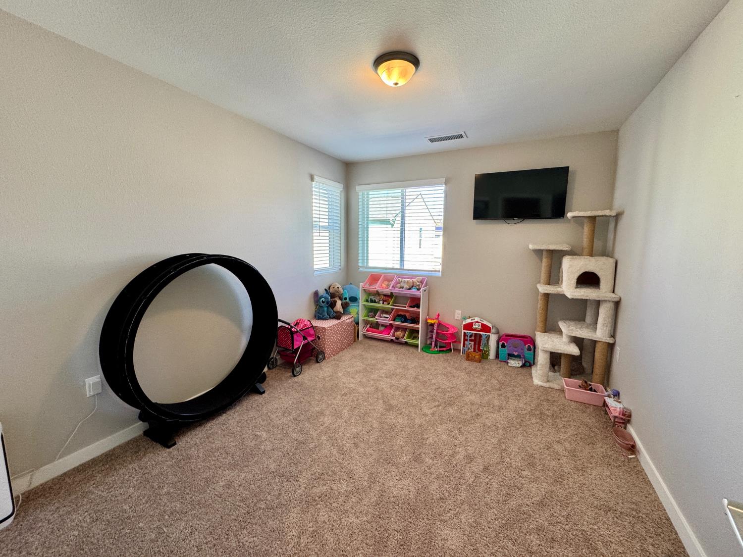 609 Josephine Ave, Madera, CA 93636