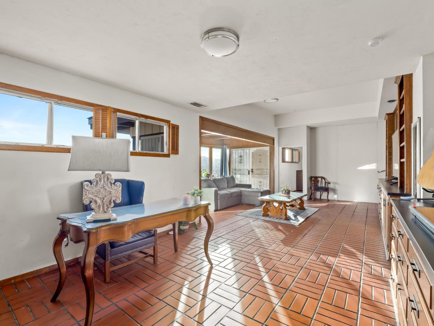 31204 Sierra Dr, Exeter, CA 93221