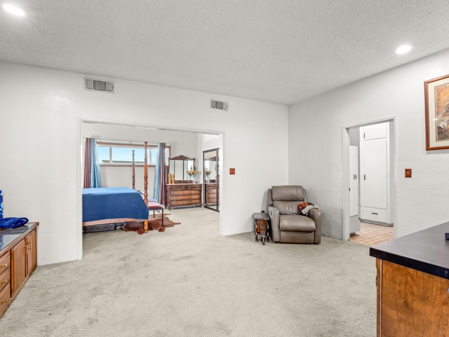 31204 Sierra Dr, Exeter, CA 93221