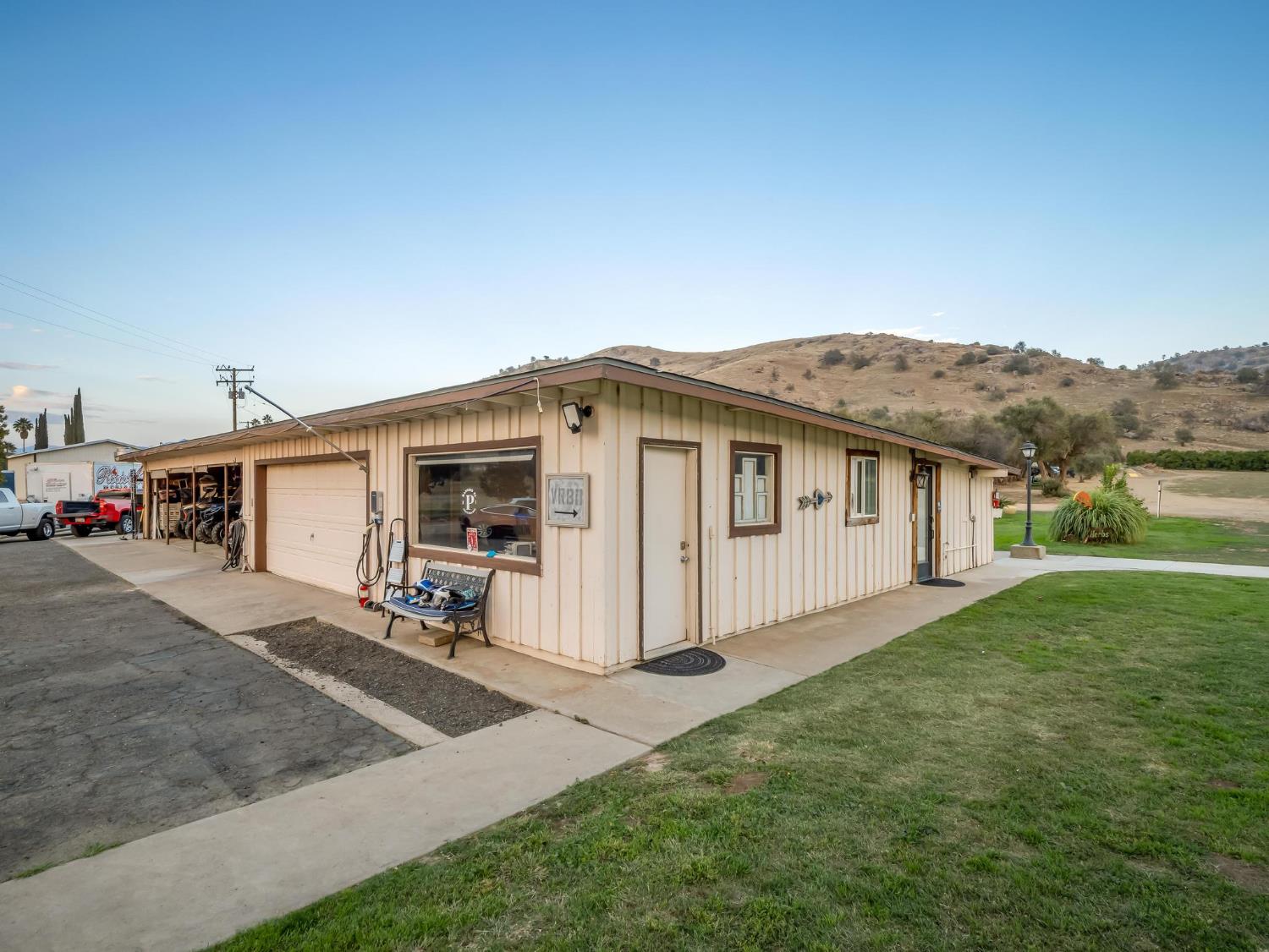 31204 Sierra Dr, Exeter, CA 93221