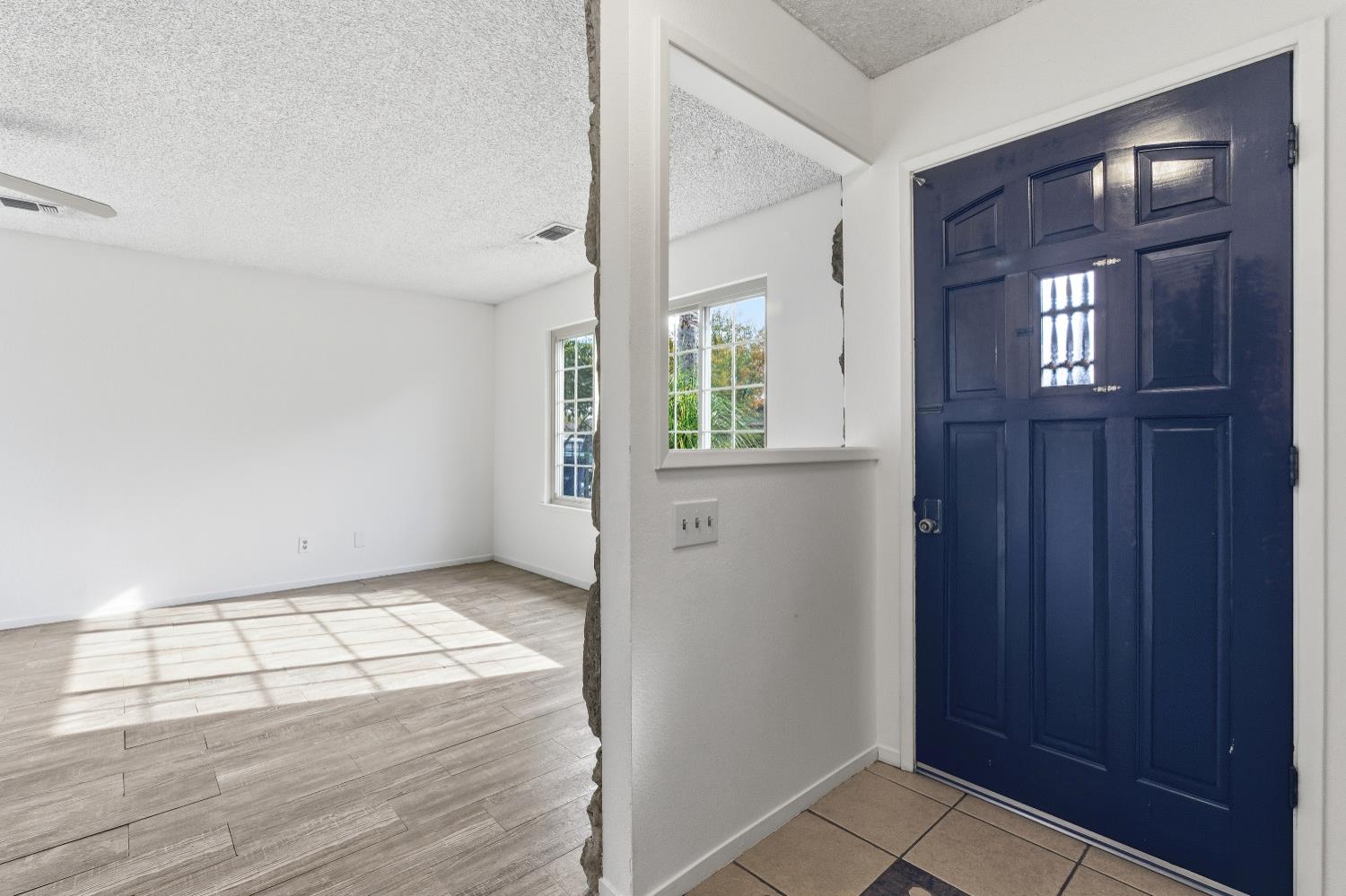 2432 Hicks St, Selma, CA 93662