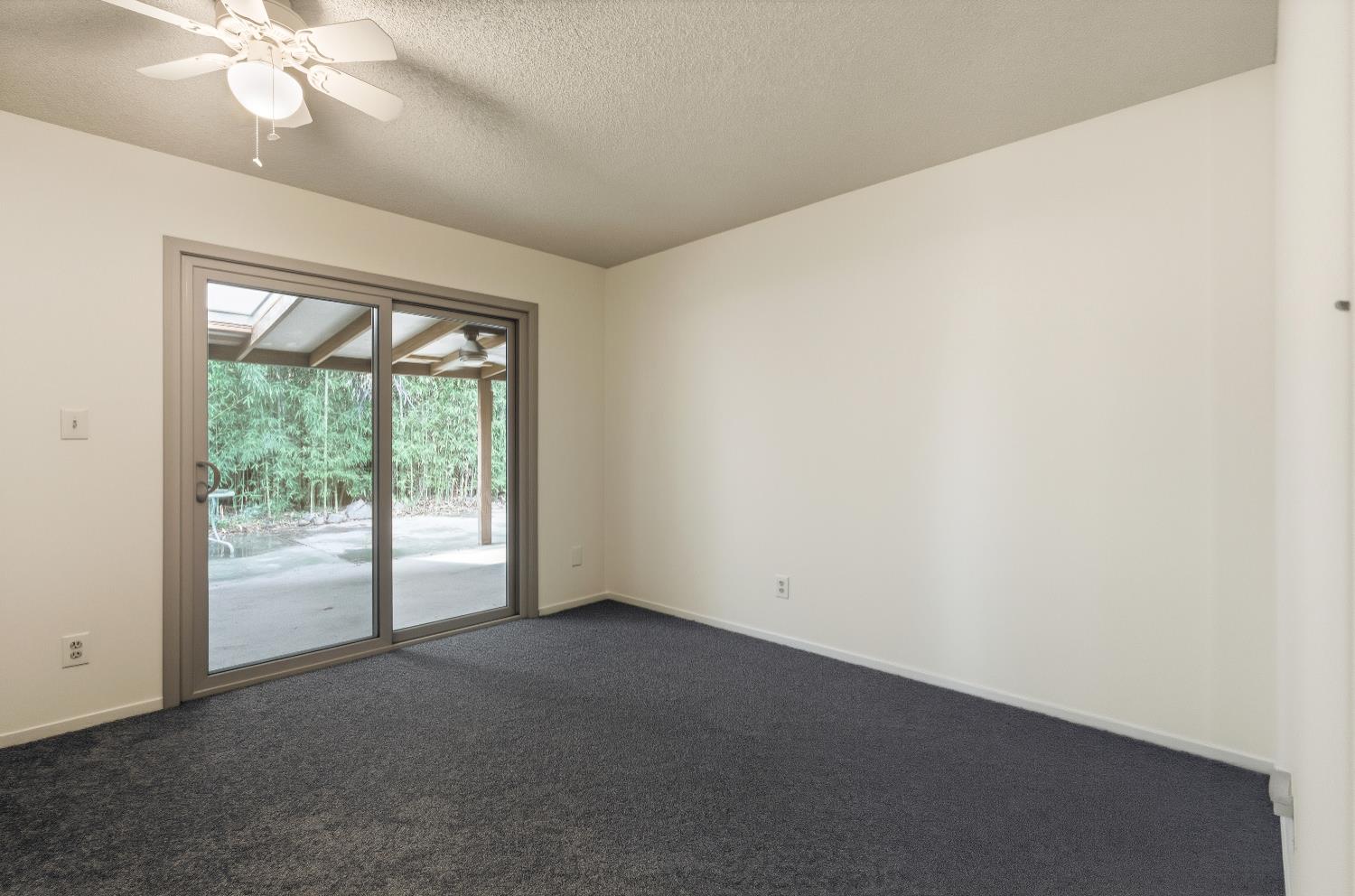 2432 Hicks St, Selma, CA 93662