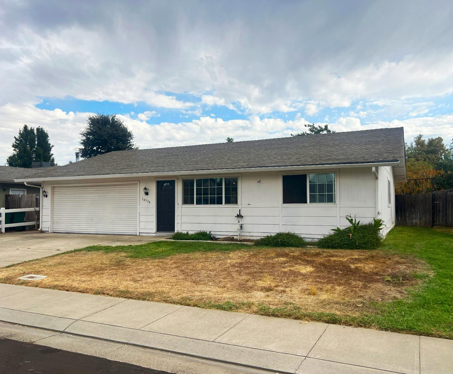 14334 E Prospect Pl, Lockeford, CA 95237
