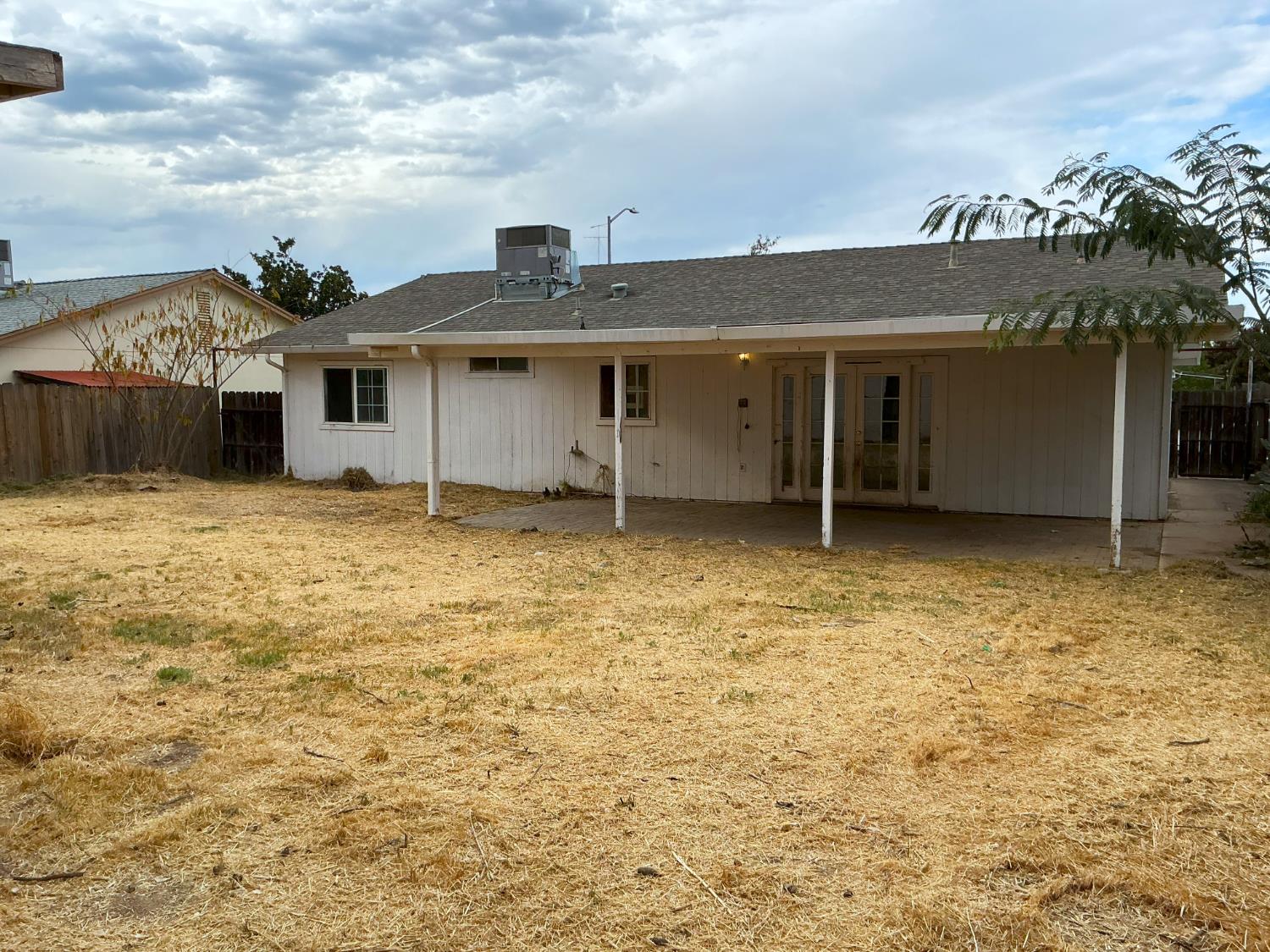 14334 E Prospect Pl, Lockeford, CA 95237