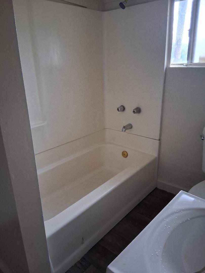 2535 S Holloway Ave, Fresno, CA 93725