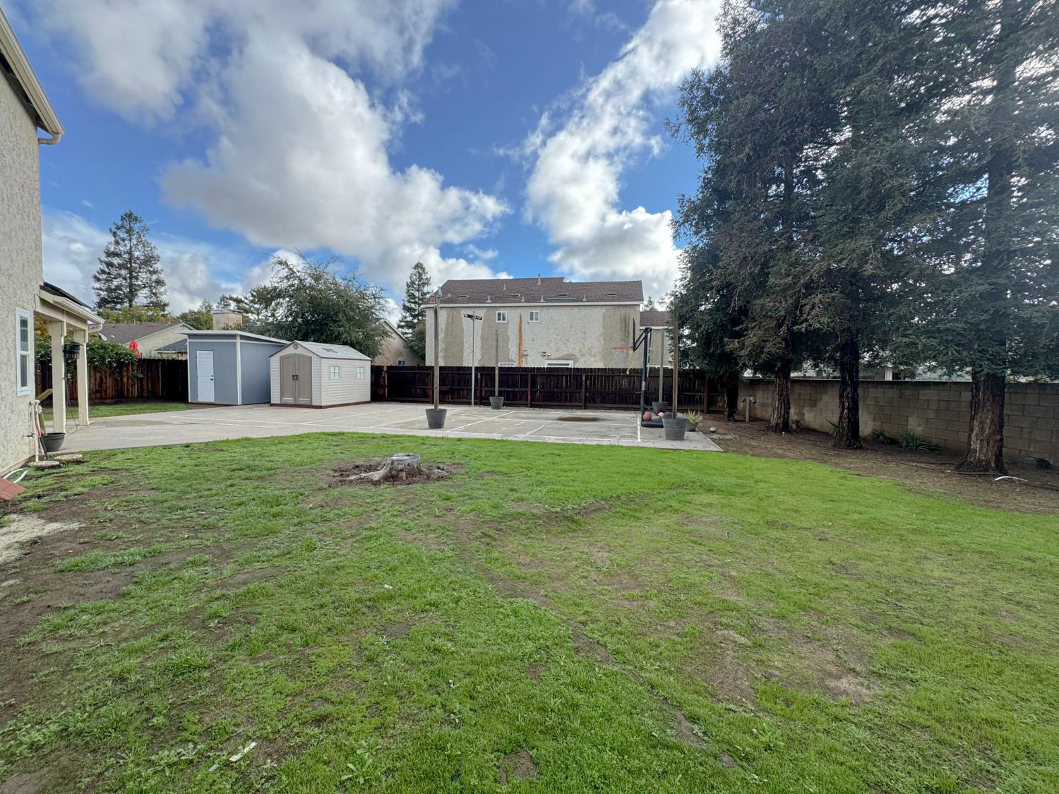 8735 N Cedar Ave #122, Fresno, CA 93720