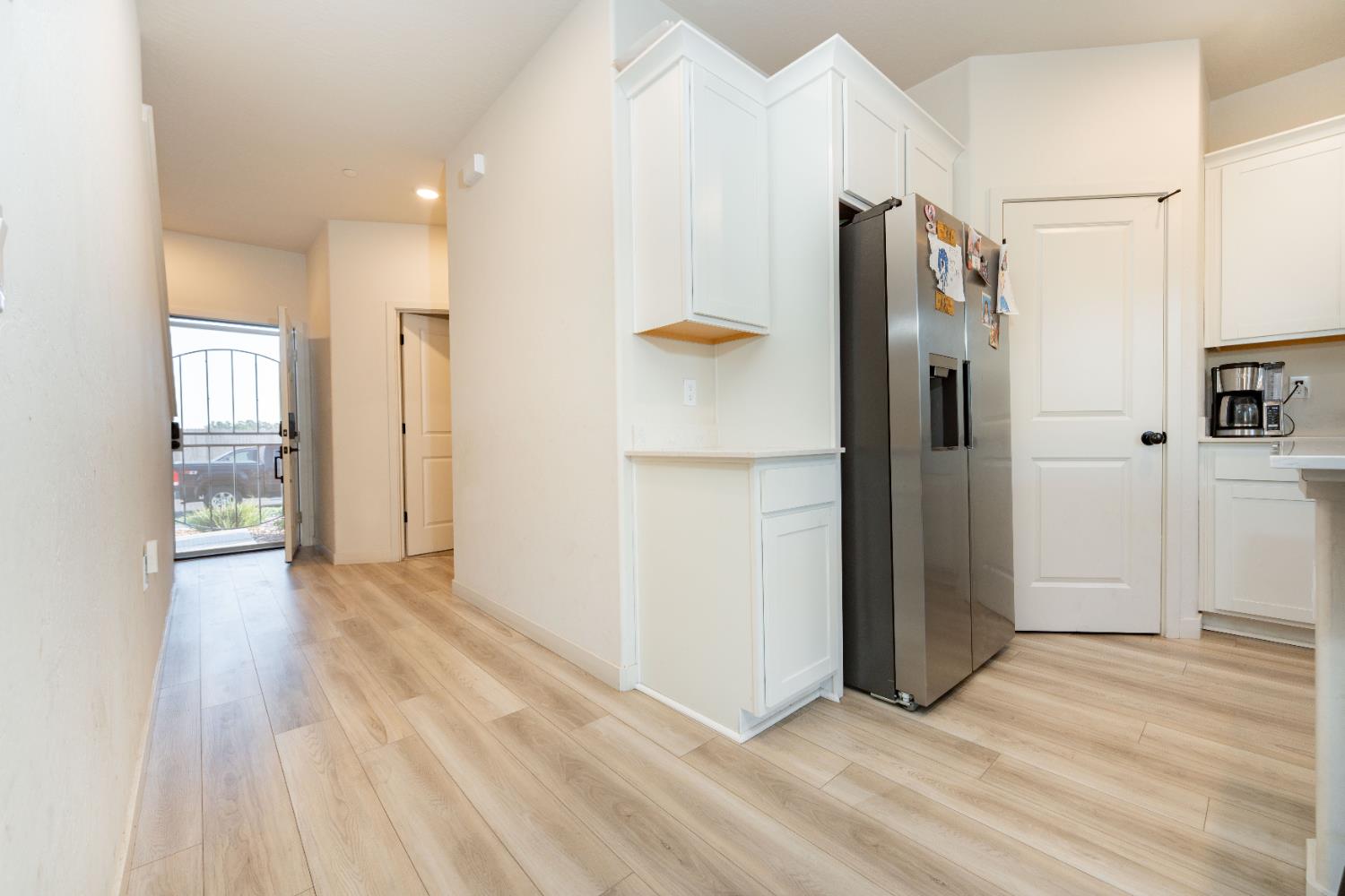 1754 S Twilight St, Hanford, CA 93230