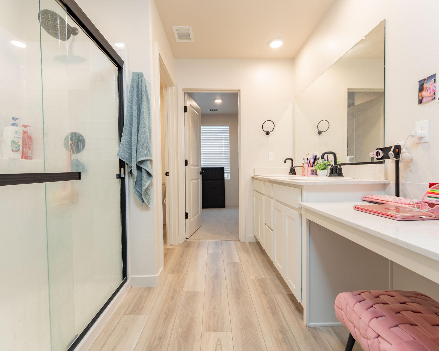 1754 S Twilight St, Hanford, CA 93230