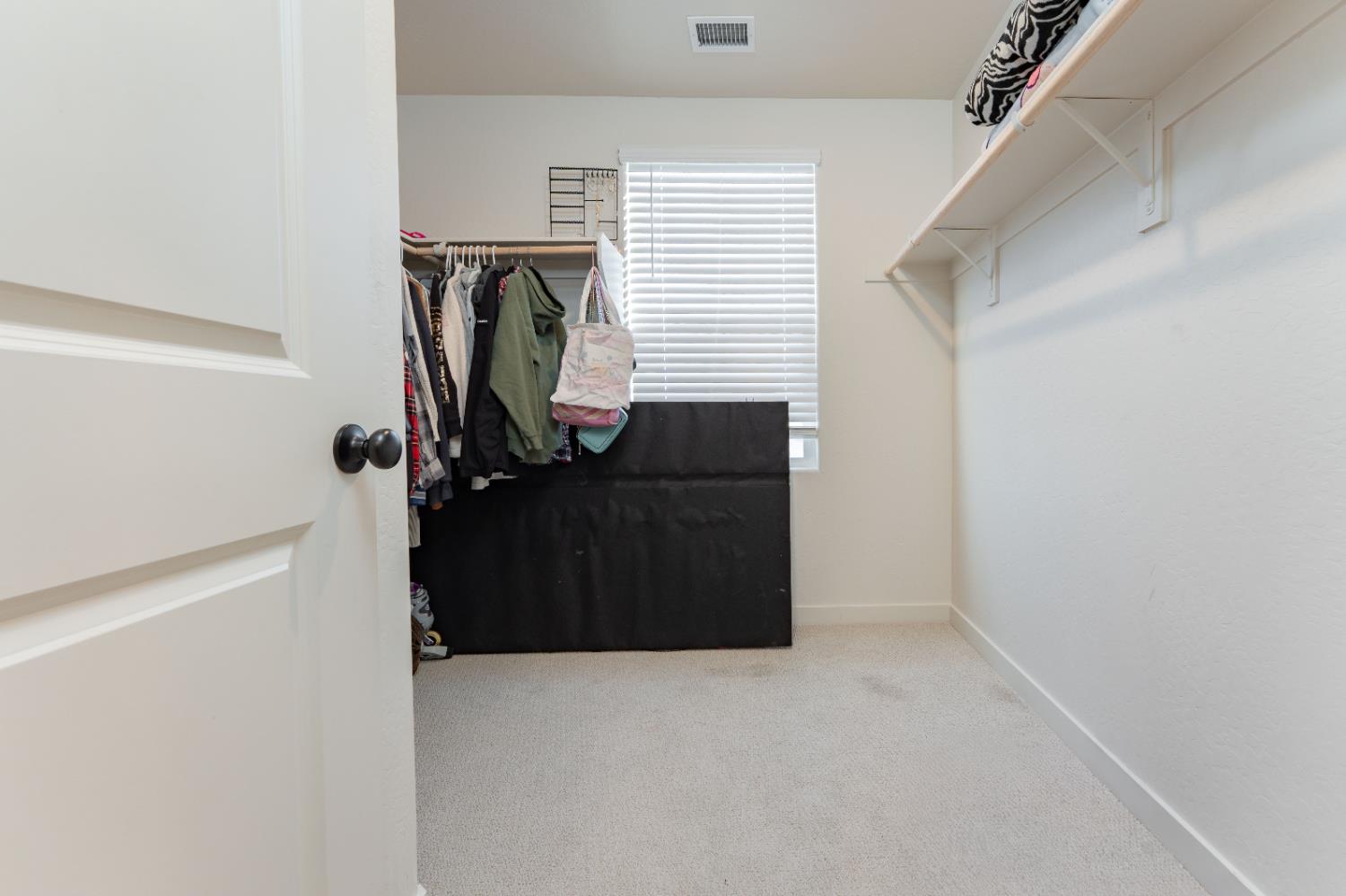 1754 S Twilight St, Hanford, CA 93230