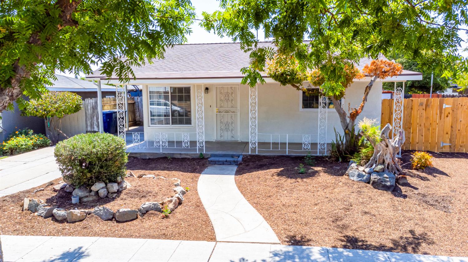 4774 Hammond, Fresno, CA 93703
