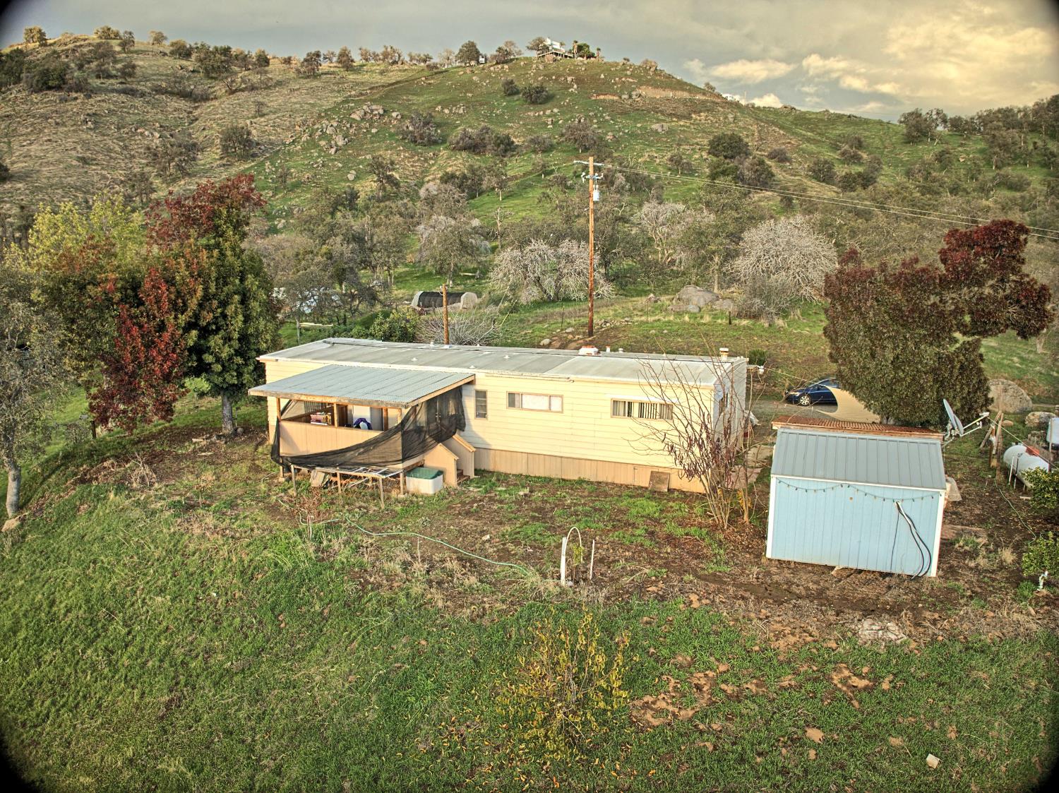 45682 Columbine Ln, Yokuts Valley, CA 93675