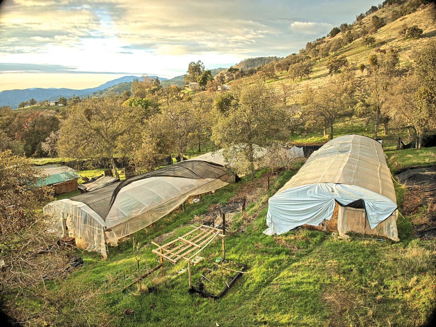 45682 Columbine Ln, Yokuts Valley, CA 93675