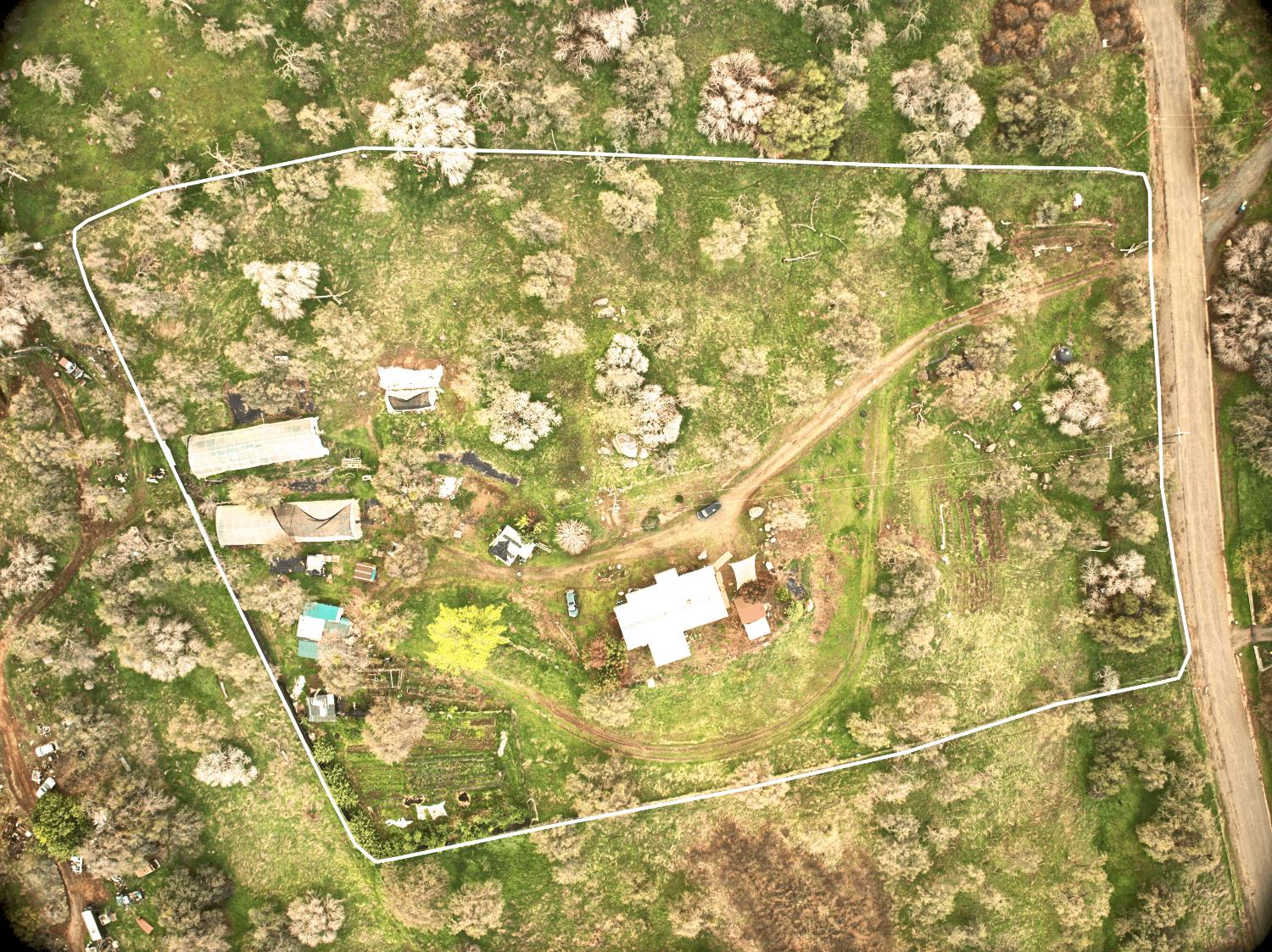 45682 Columbine Ln, Yokuts Valley, CA 93675