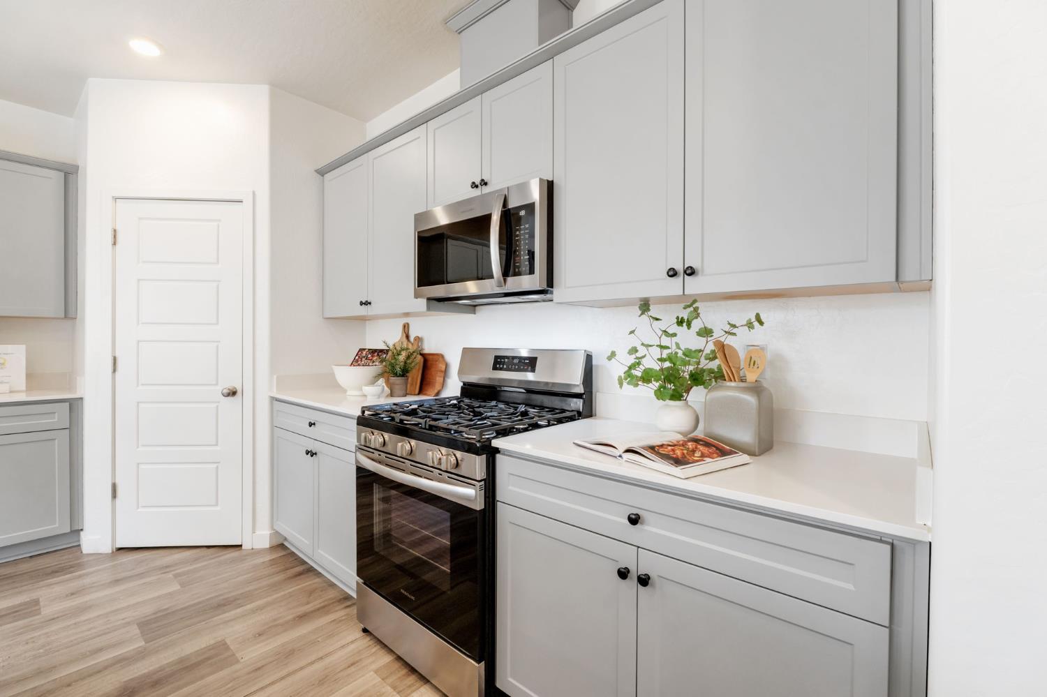 2819 N Redda Rd, Fresno, CA 93737