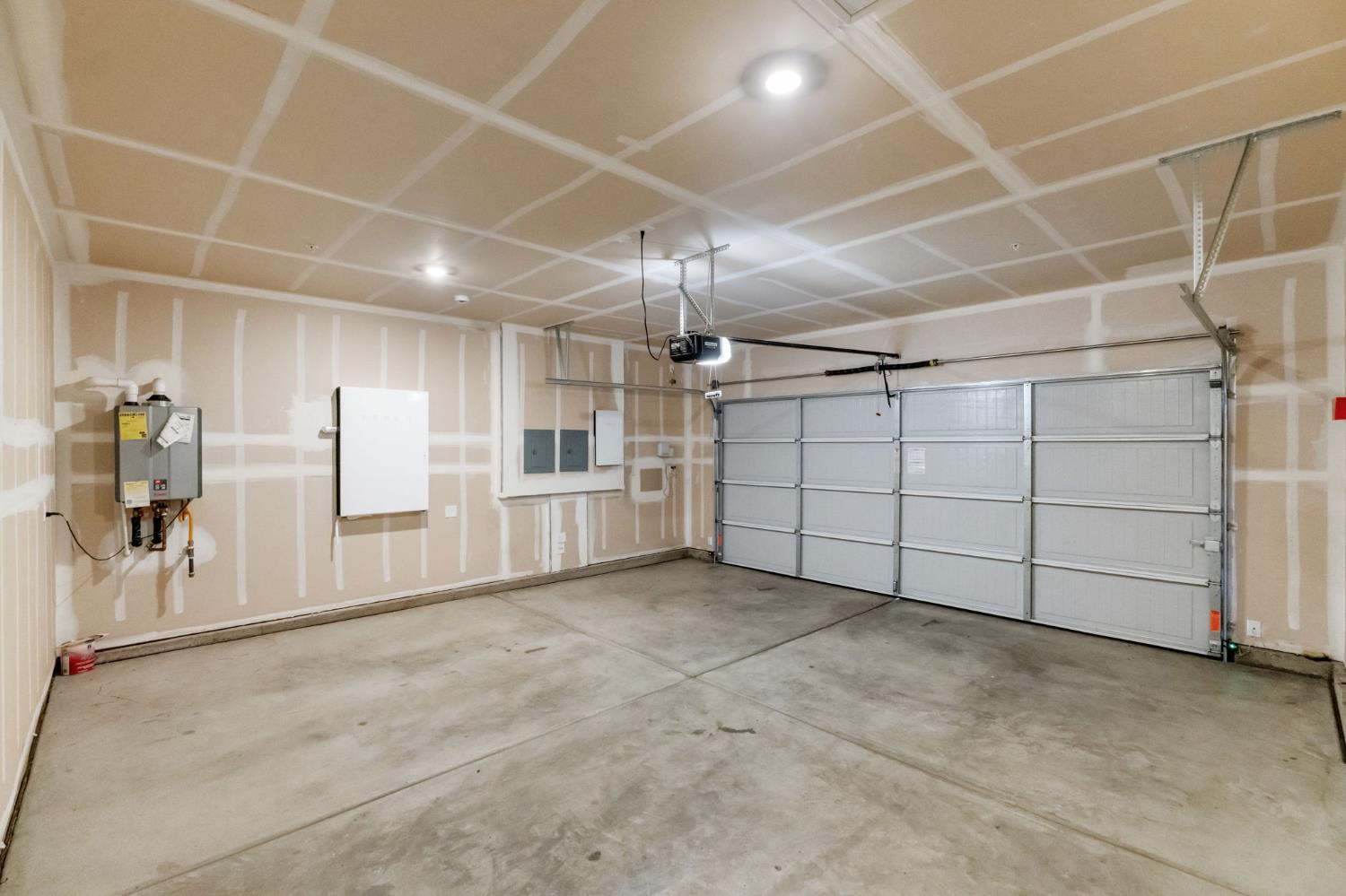 2819 N Redda Rd, Fresno, CA 93737