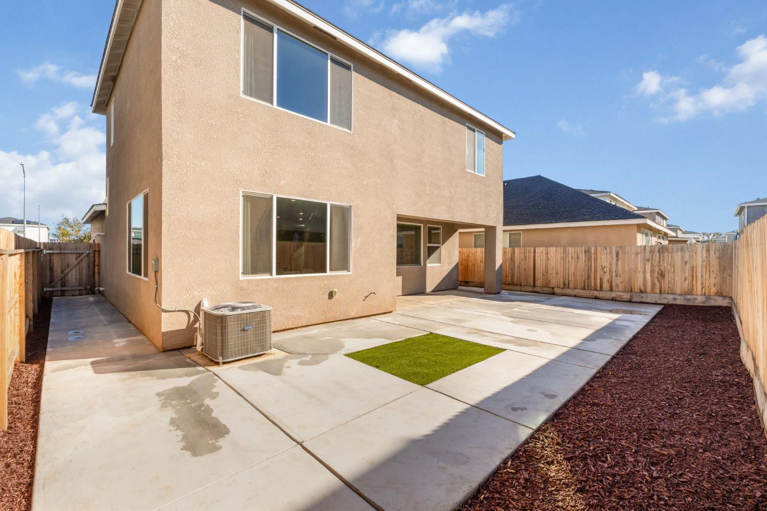 2819 N Redda Rd, Fresno, CA 93737