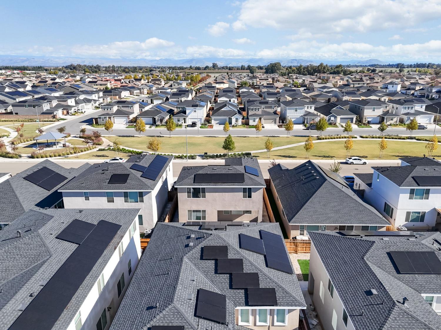 2819 N Redda Rd, Fresno, CA 93737