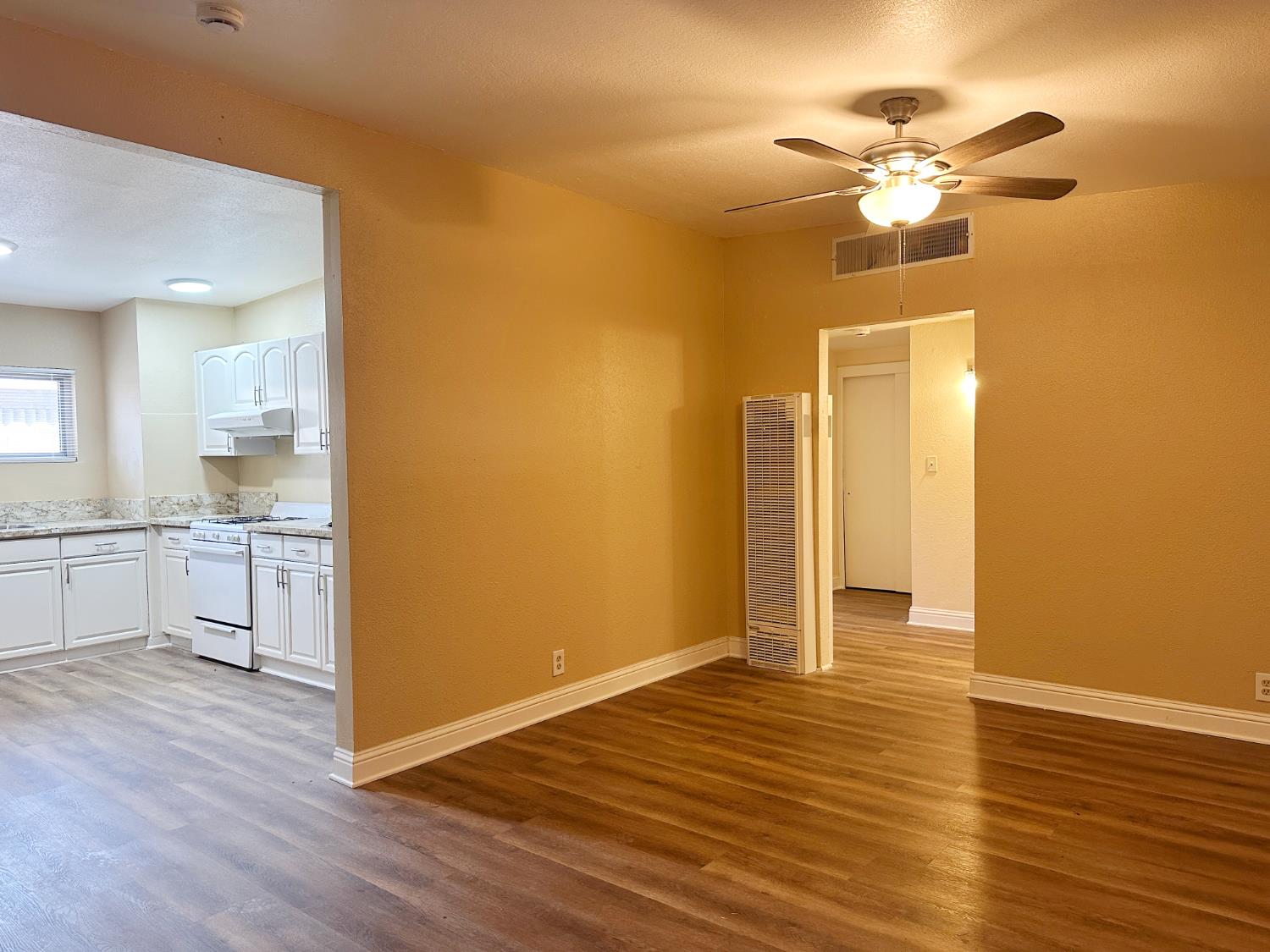 2723 E Lansing Way, Fresno, CA 93726