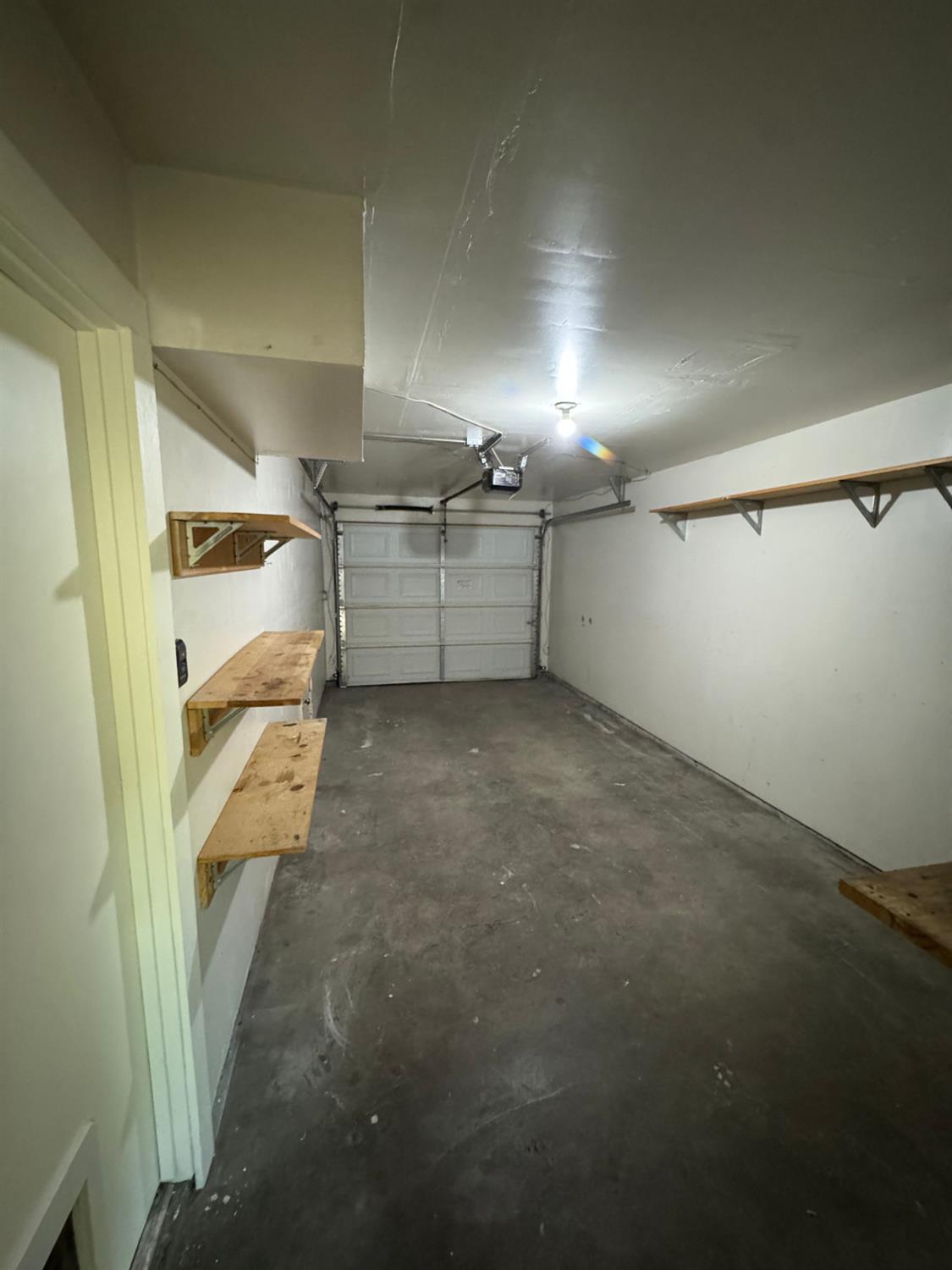 3725 E Hampton Way, Fresno, CA 93726