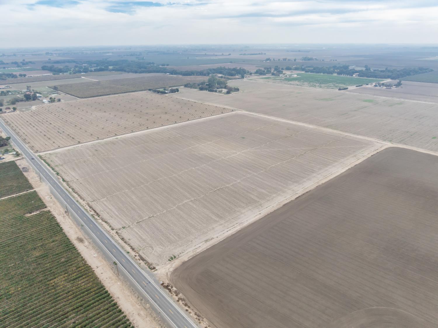 22311 Grangeville Blvd, Lemoore, CA 93245