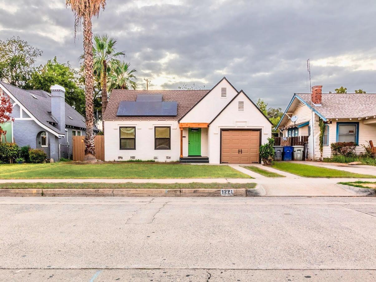 1271 N Roosevelt Ave, Fresno, CA 93728