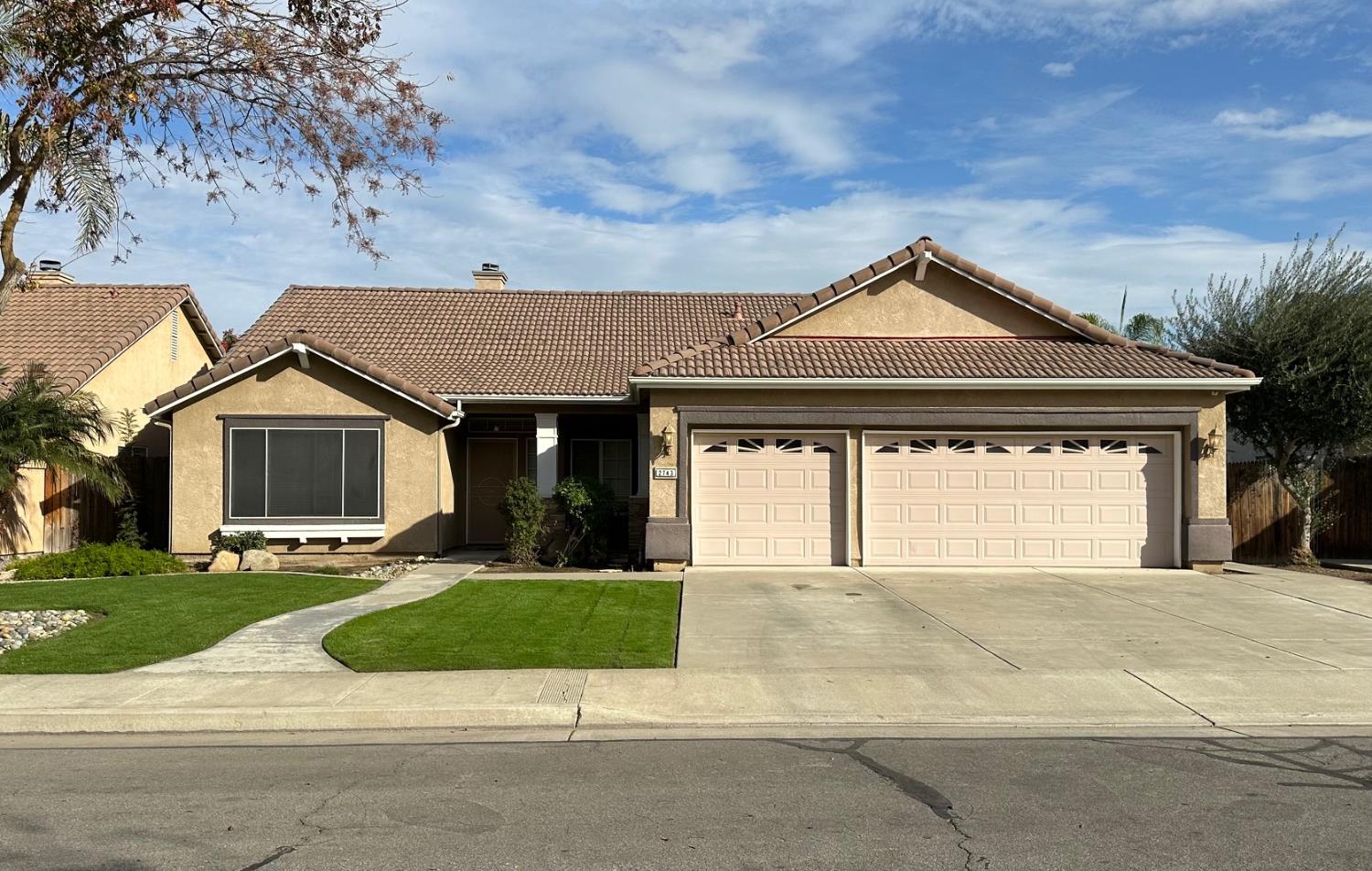 2743 Zion Way, Hanford, CA 93230