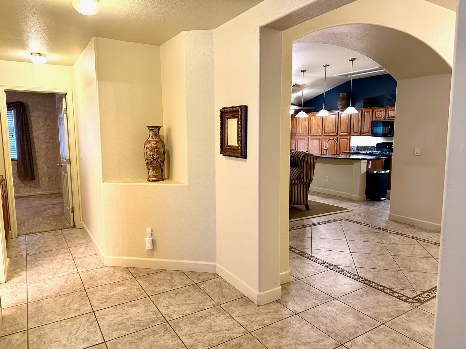 2743 Zion Way, Hanford, CA 93230