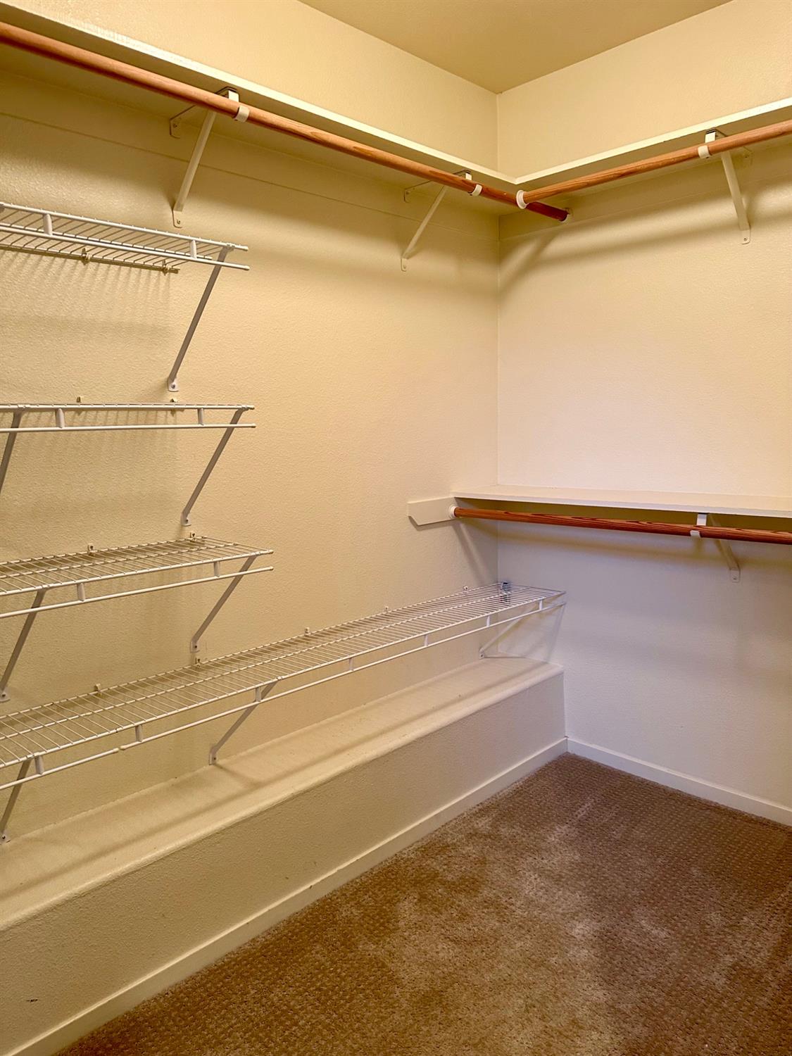 2743 Zion Way, Hanford, CA 93230