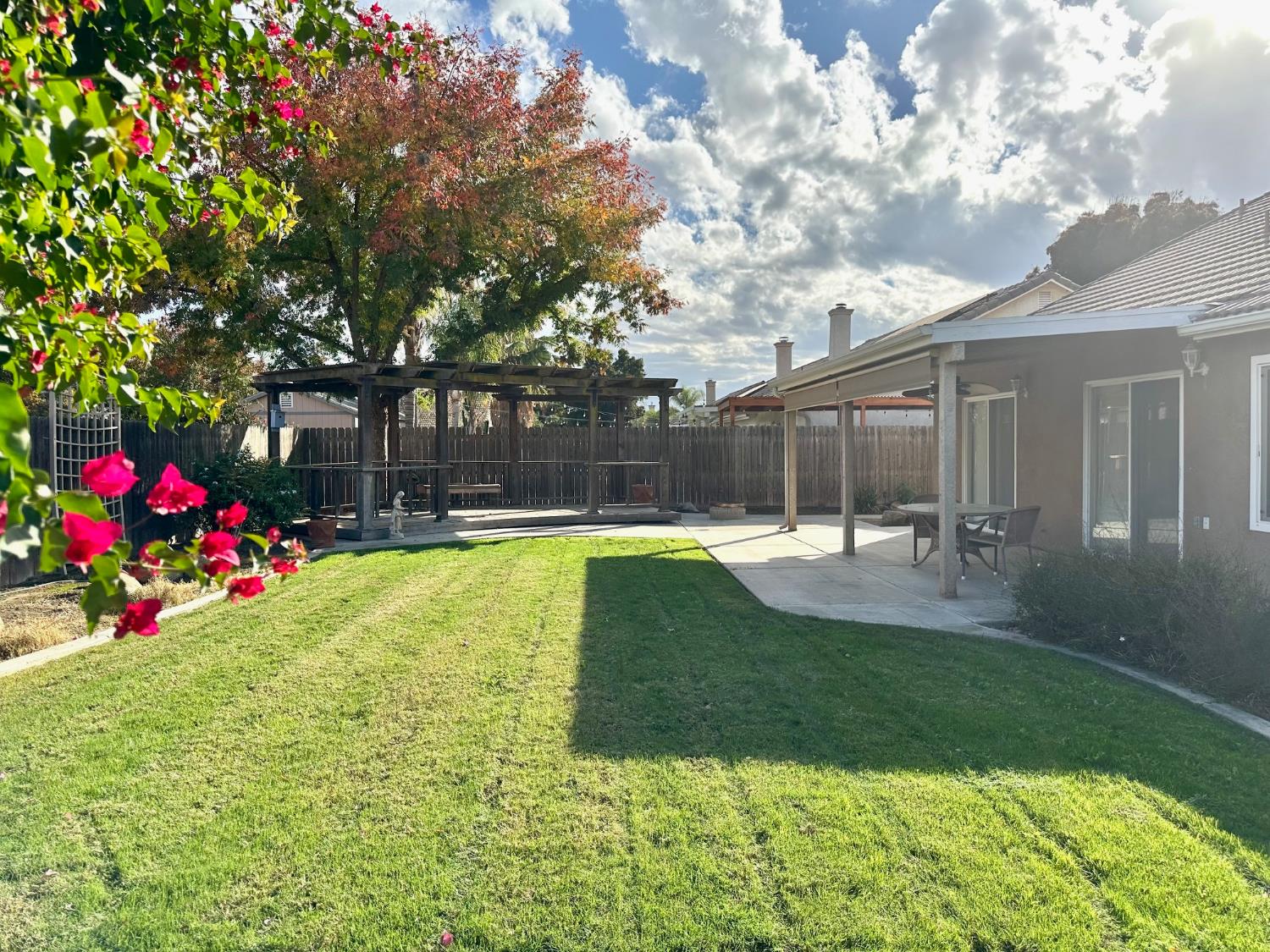 2743 Zion Way, Hanford, CA 93230