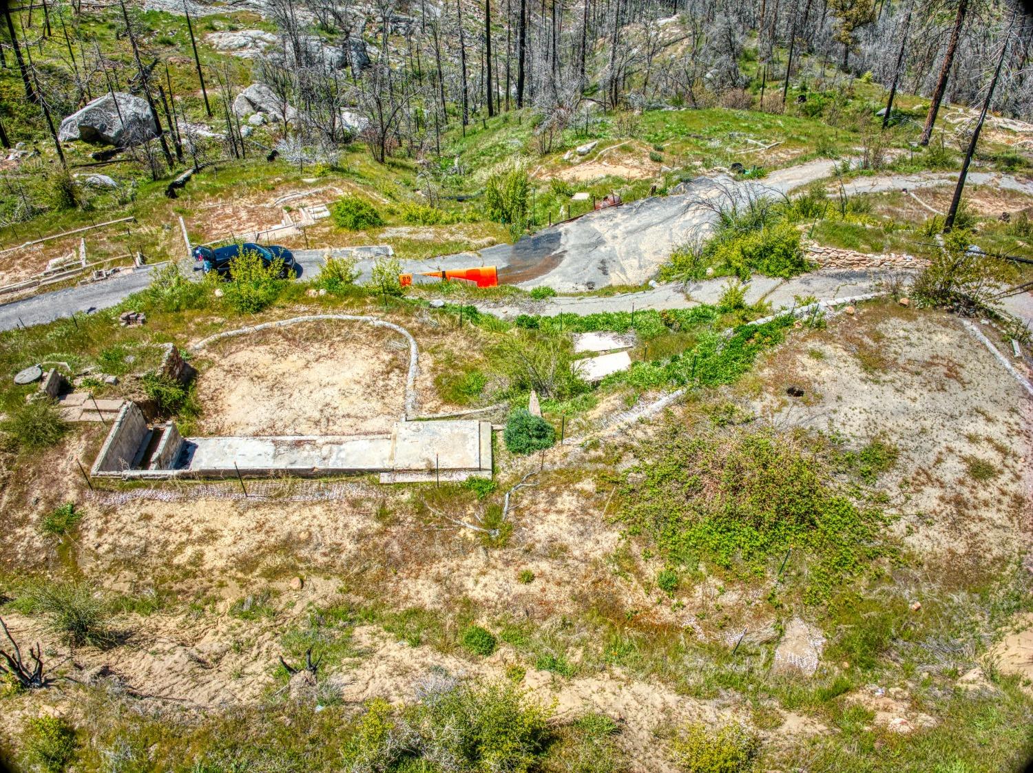 55277 Jungle Town Ln, Big Creek, CA 93605