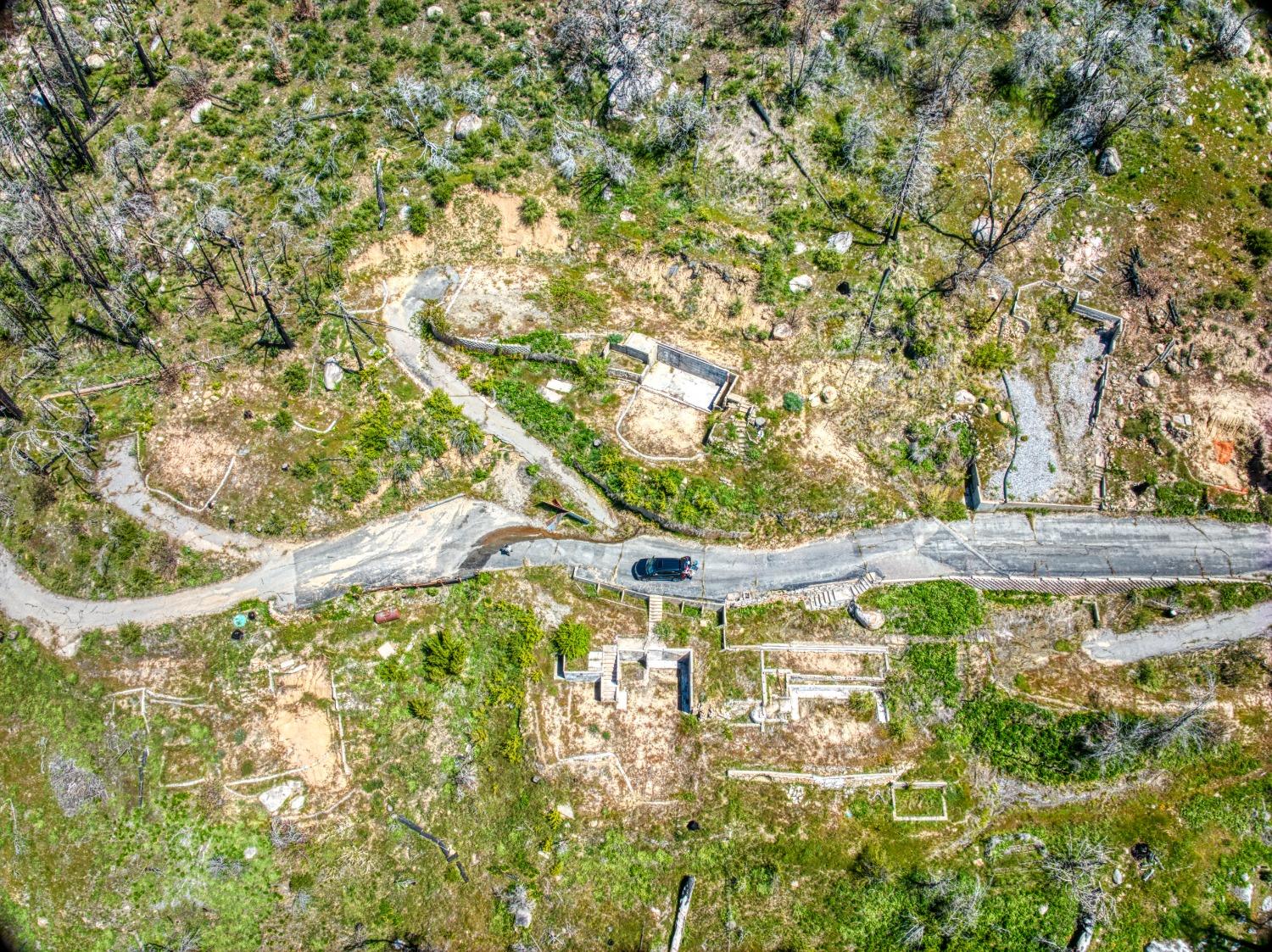 55277 Jungle Town Ln, Big Creek, CA 93605