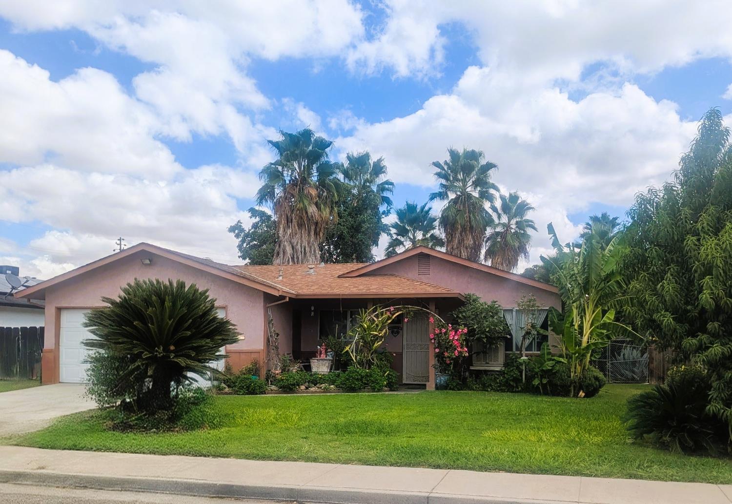 2228 N drake N, Merced, CA 95348