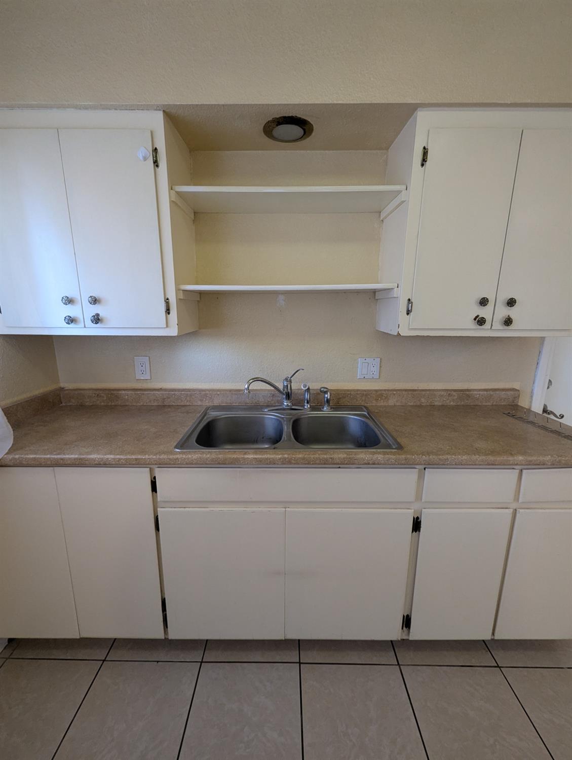 2228 N drake N, Merced, CA 95348