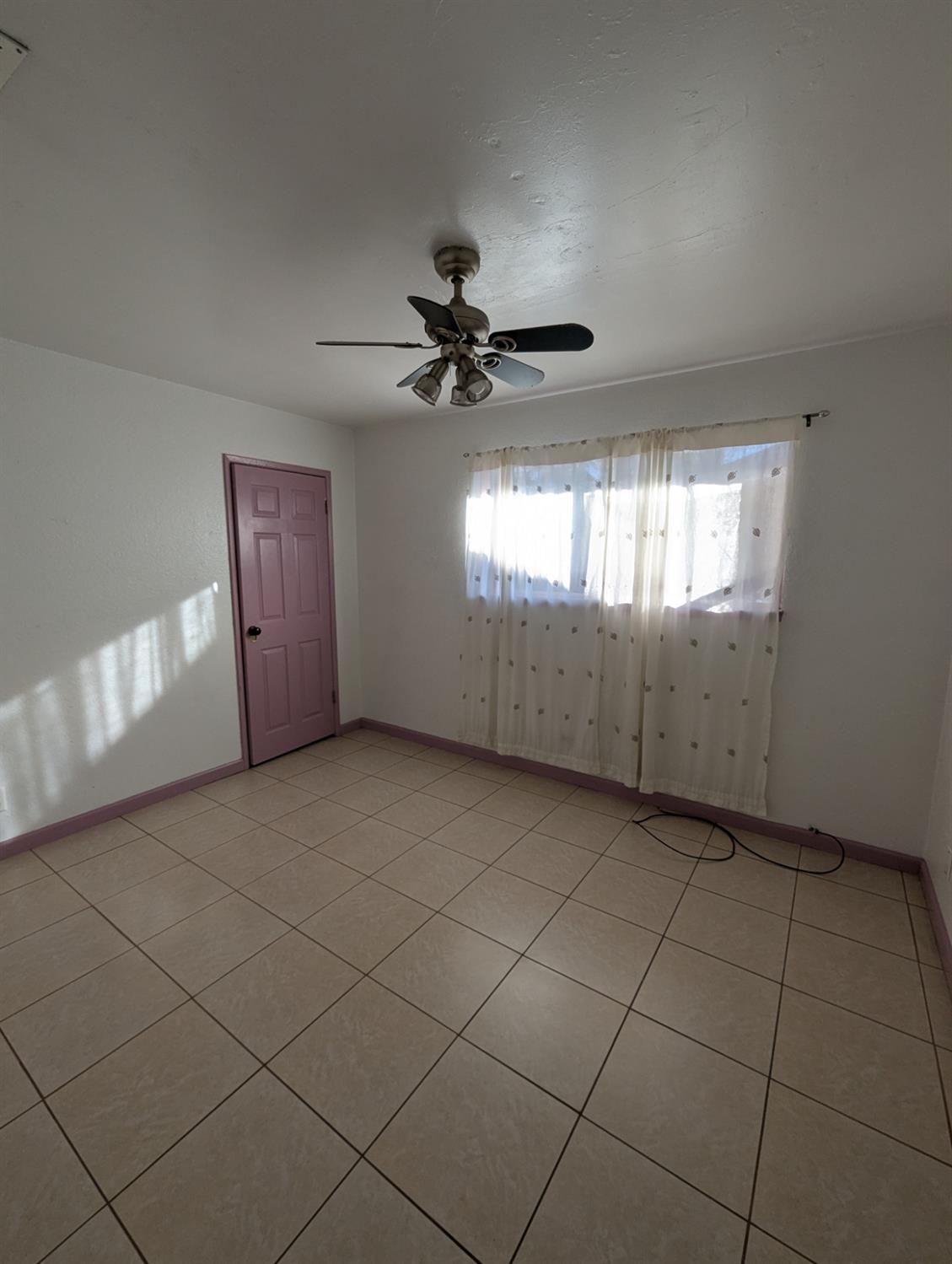 2228 N drake N, Merced, CA 95348