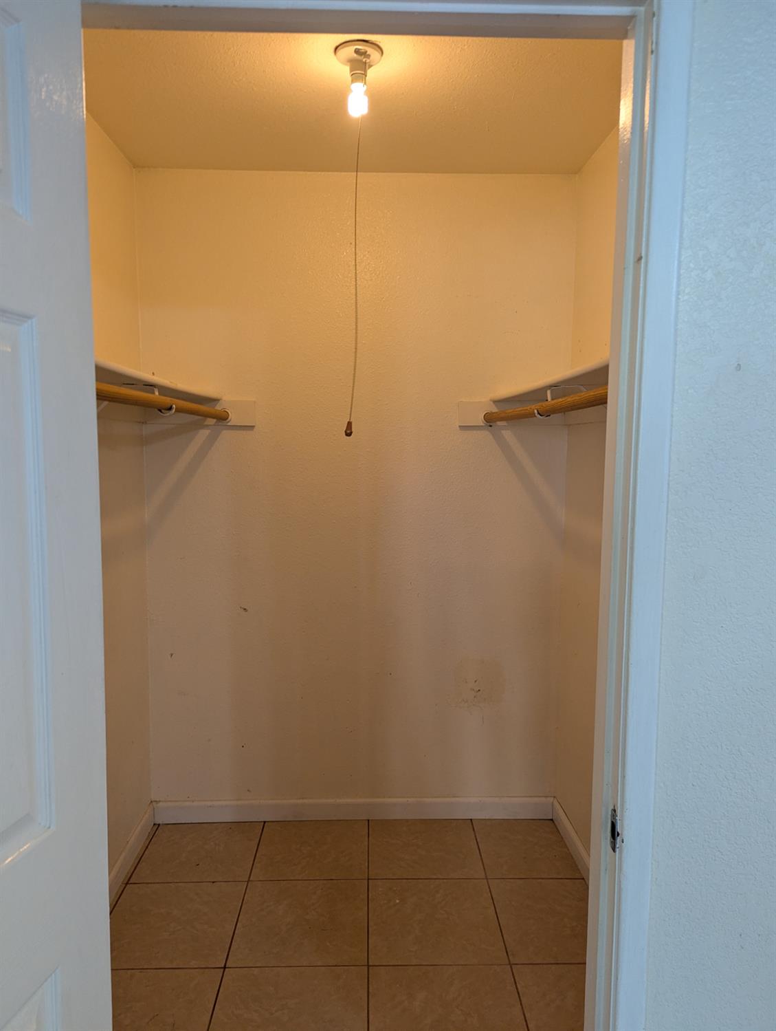 2228 N drake N, Merced, CA 95348