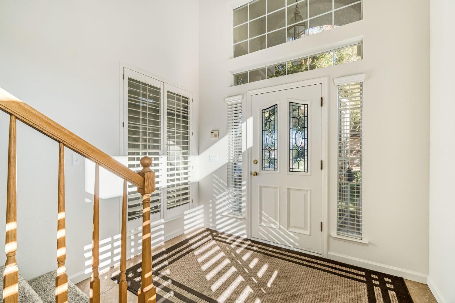 742 N Marion Ave, Clovis, CA 93611