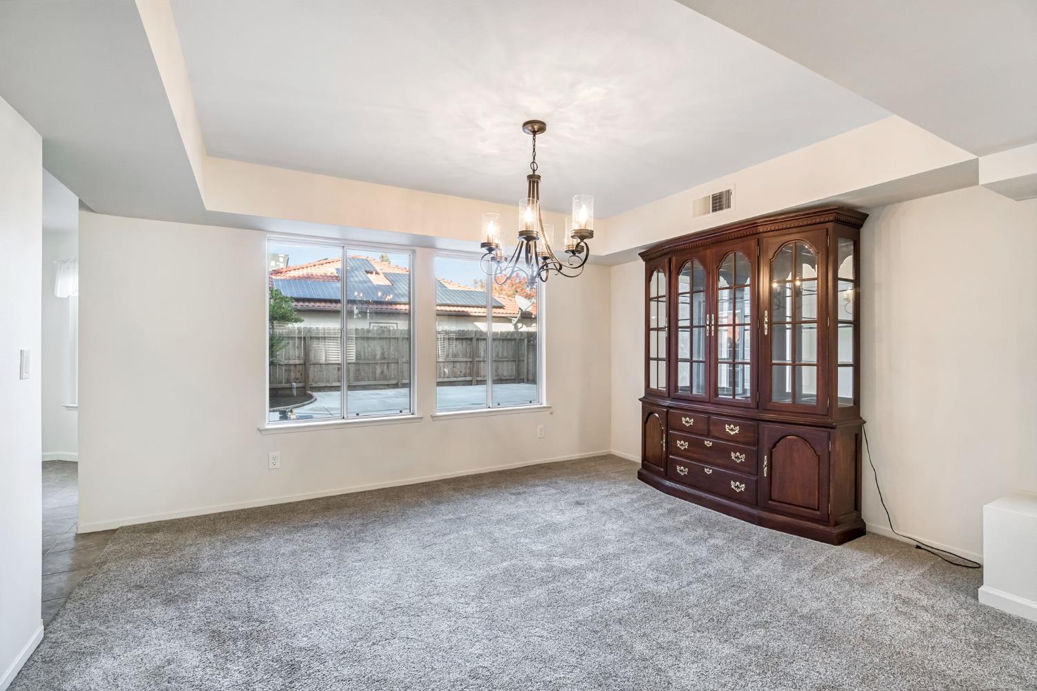 742 N Marion Ave, Clovis, CA 93611