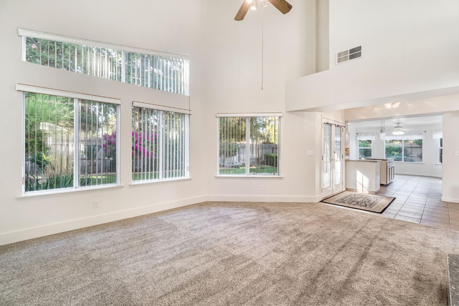 742 N Marion Ave, Clovis, CA 93611