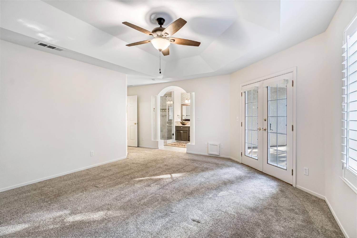 742 N Marion Ave, Clovis, CA 93611