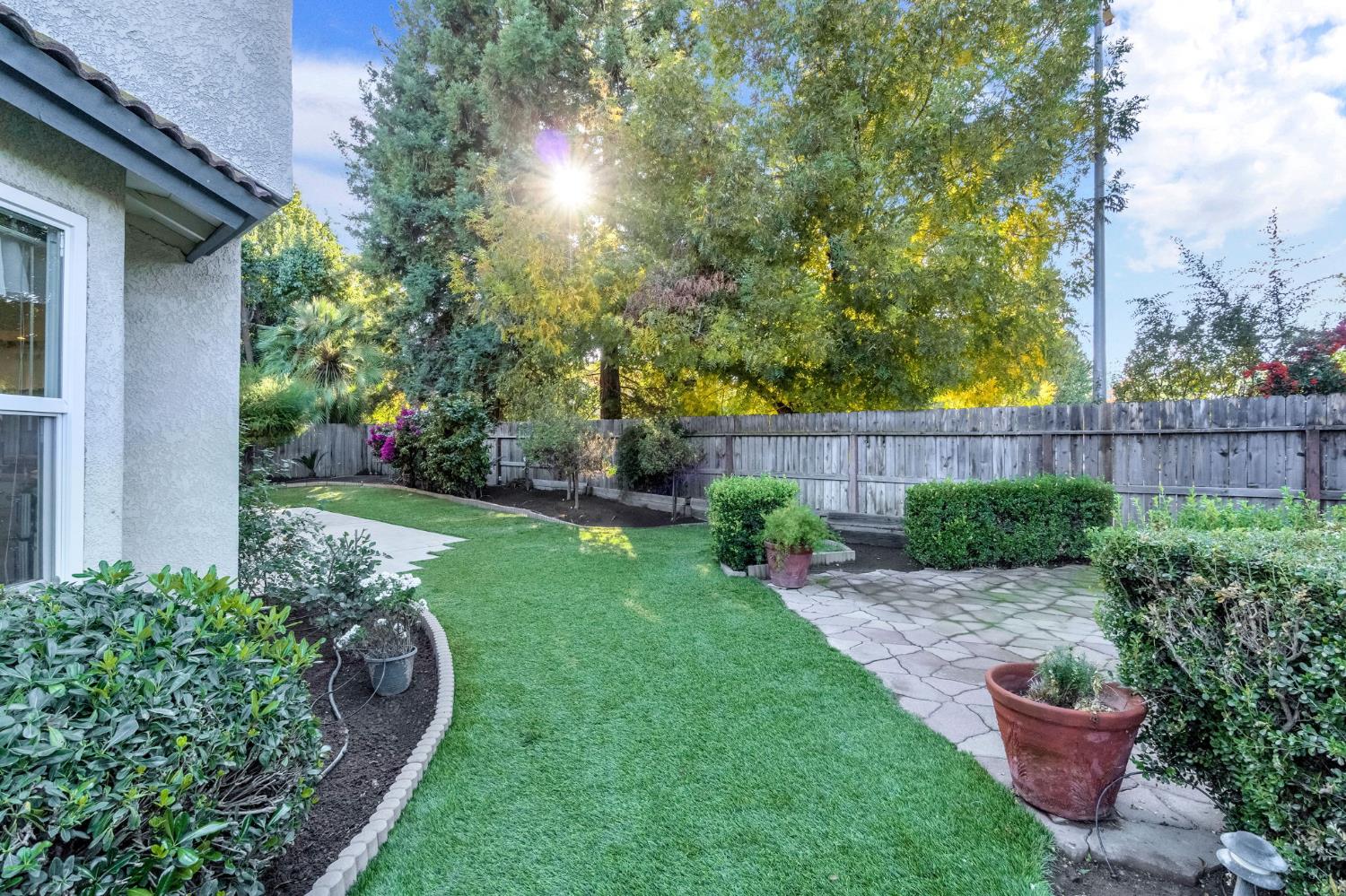 742 N Marion Ave, Clovis, CA 93611