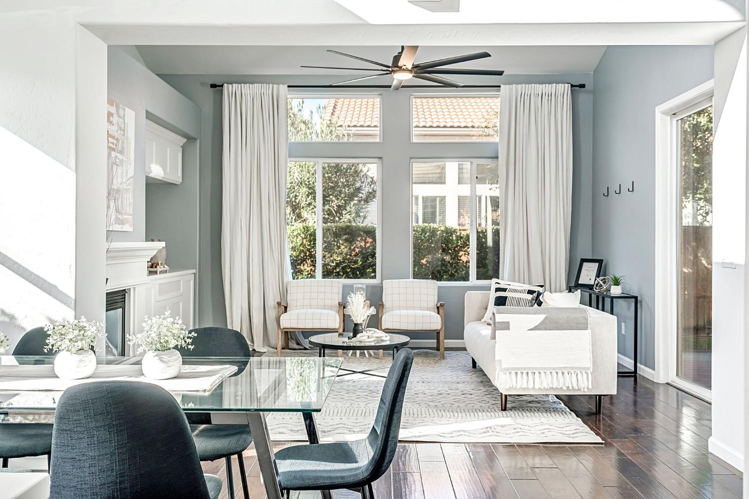 1856 N La Rue Ln, Clovis, CA 93619