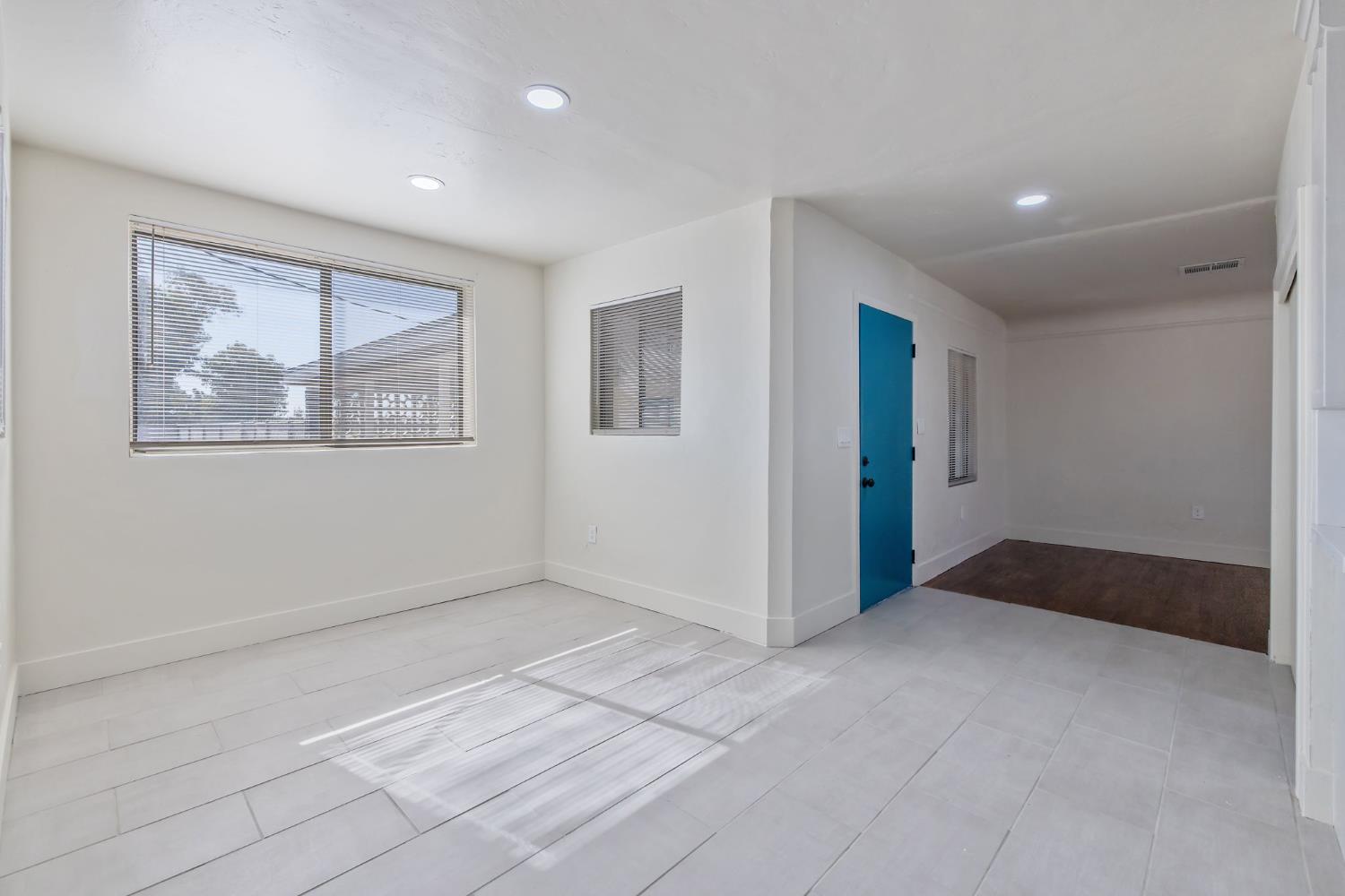 21199 S Feland Ave, Riverdale, CA 93656