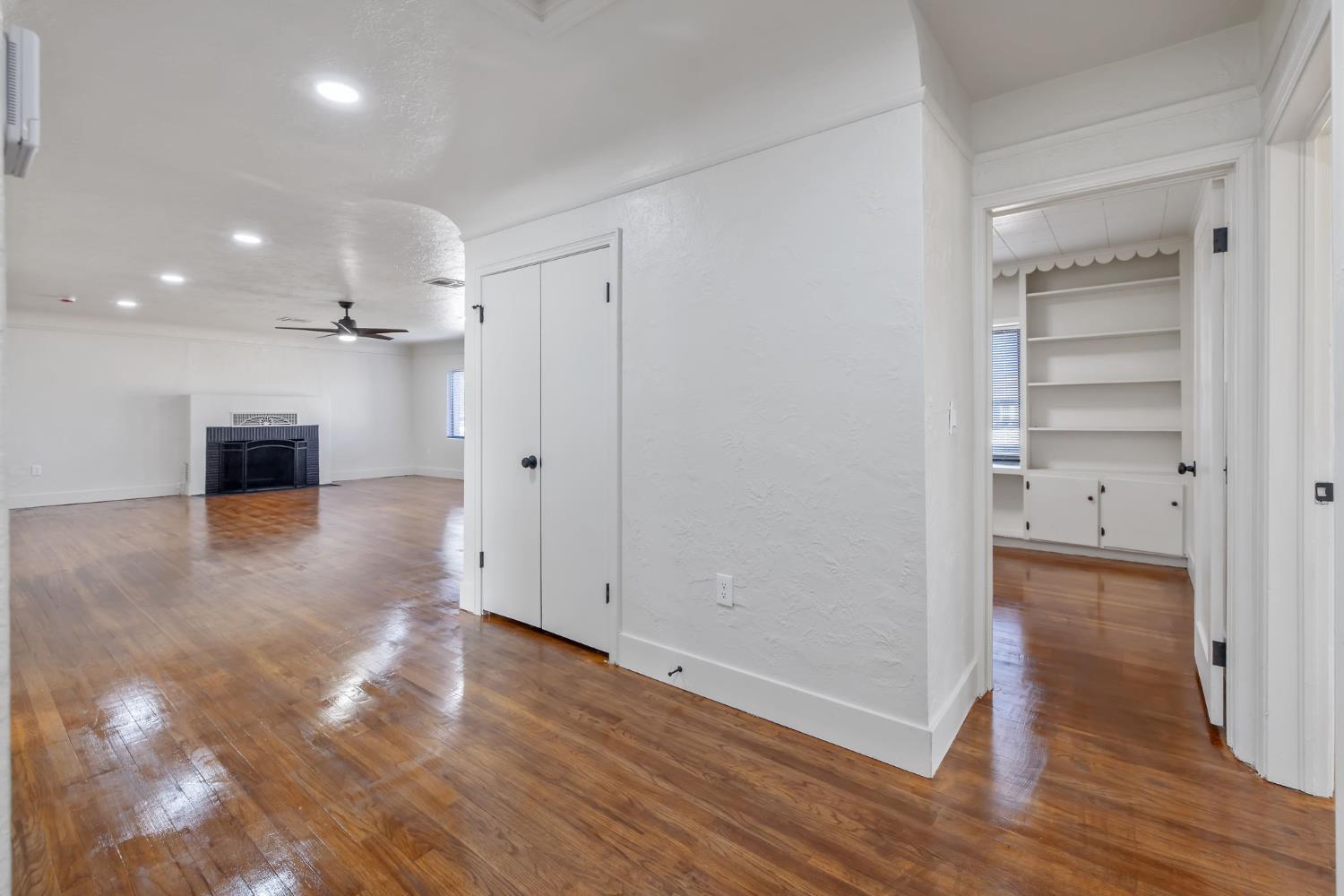 21199 S Feland Ave, Riverdale, CA 93656