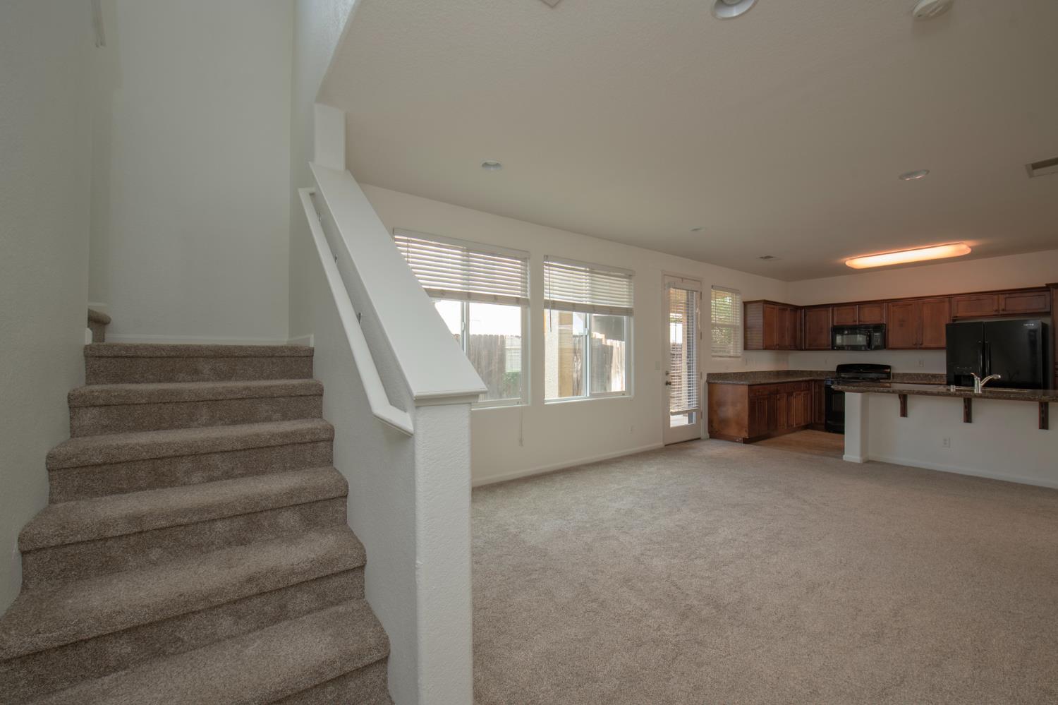 7458 E Robinson Ave, Fresno, CA 93737